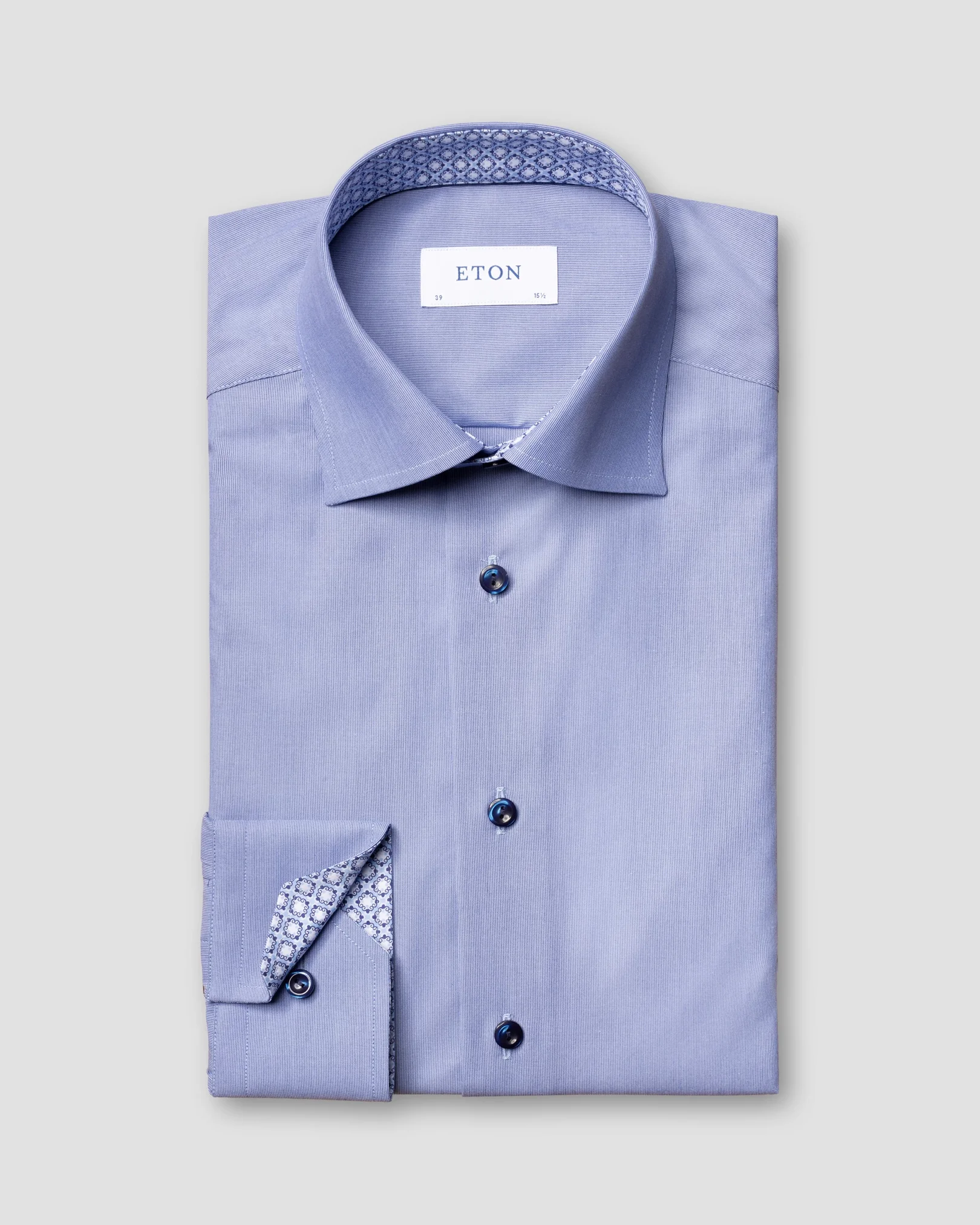 Eton - dark blue poplin cut away single slim