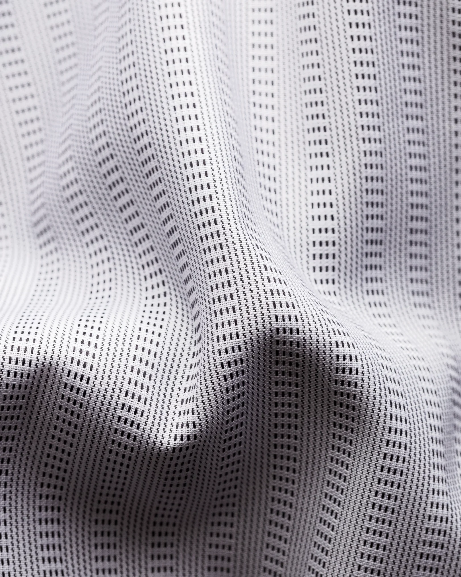 Eton - black signature twill cut away