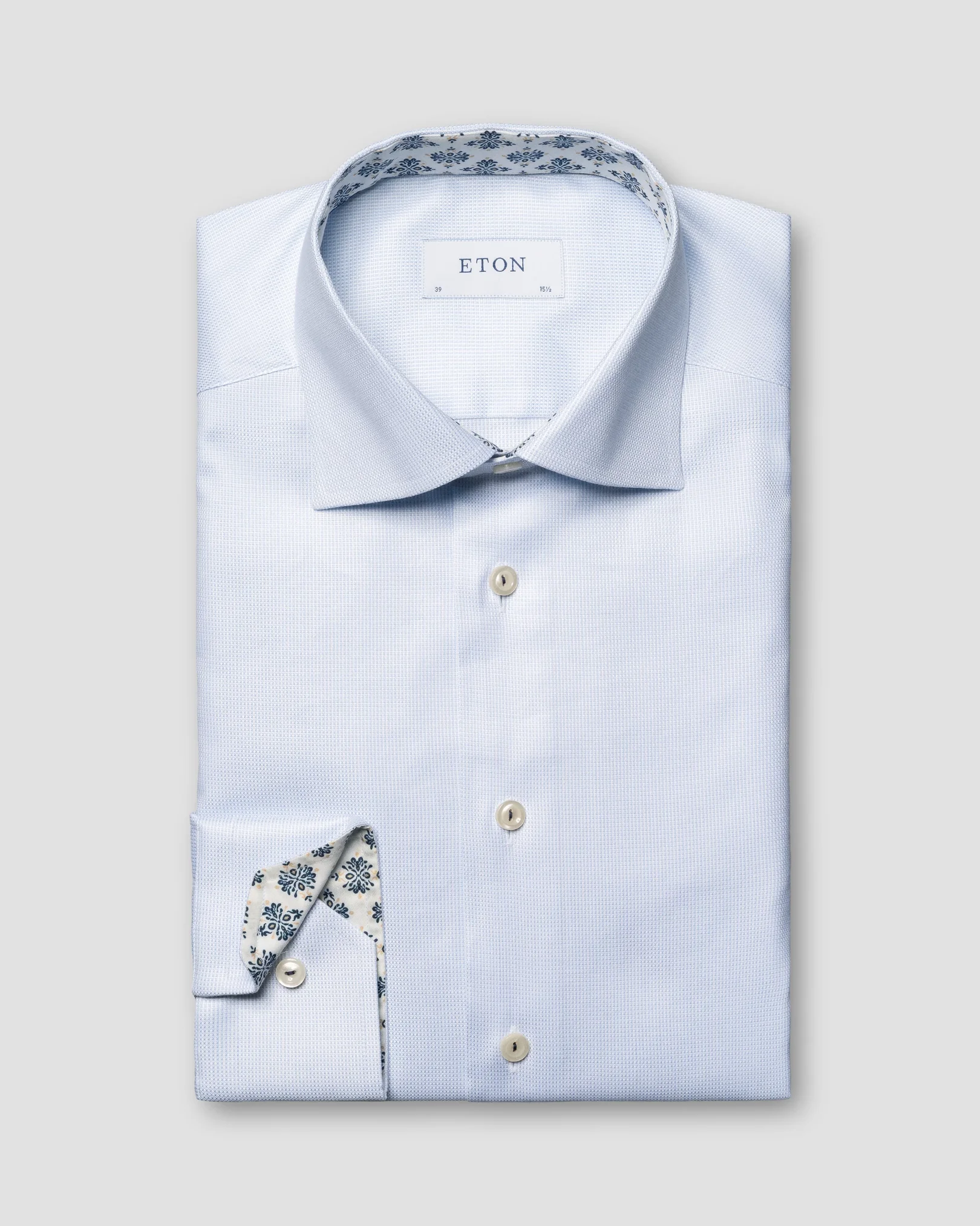 Eton - light blue twill special details