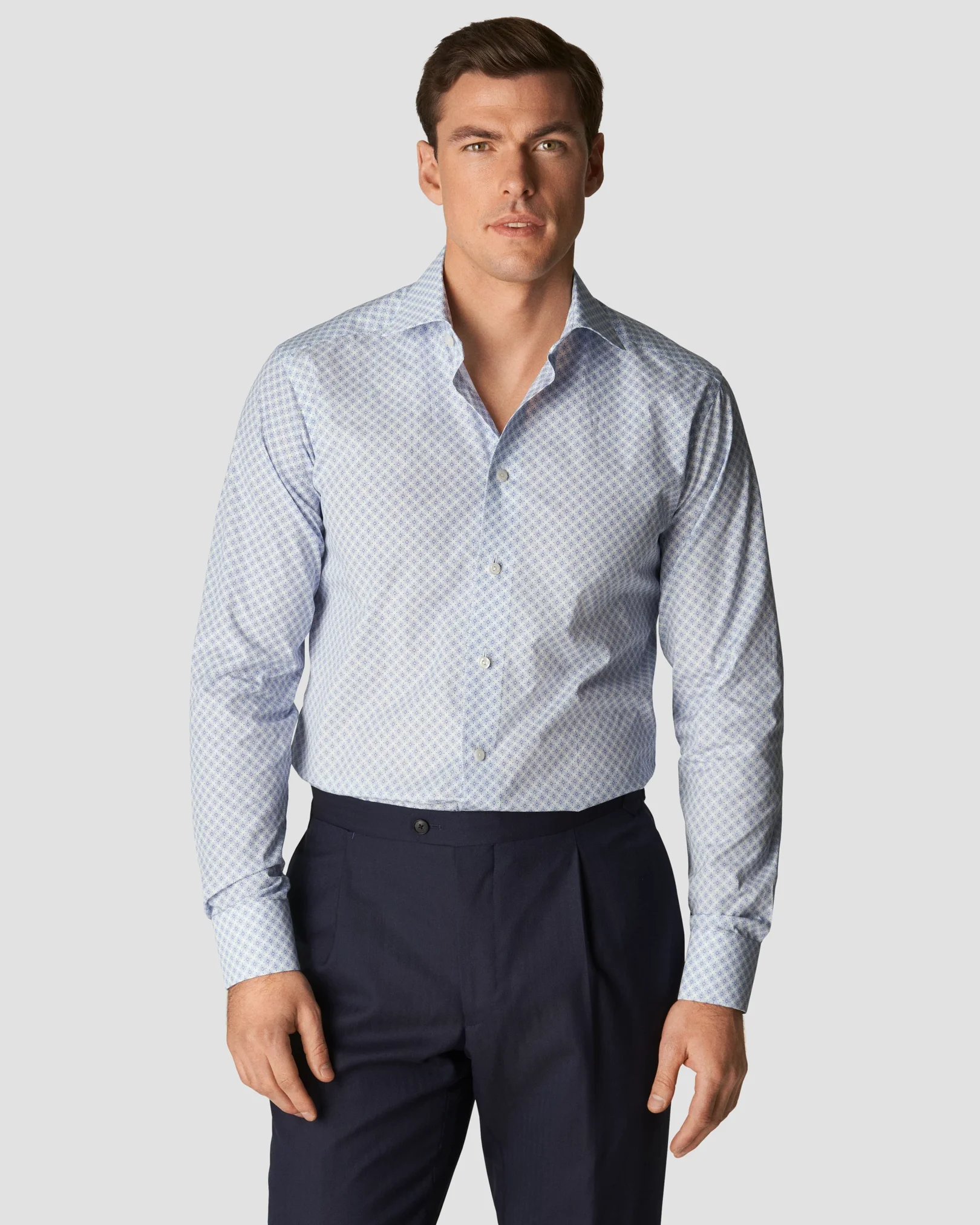 Eton - light blue poplin cutaway medallion print