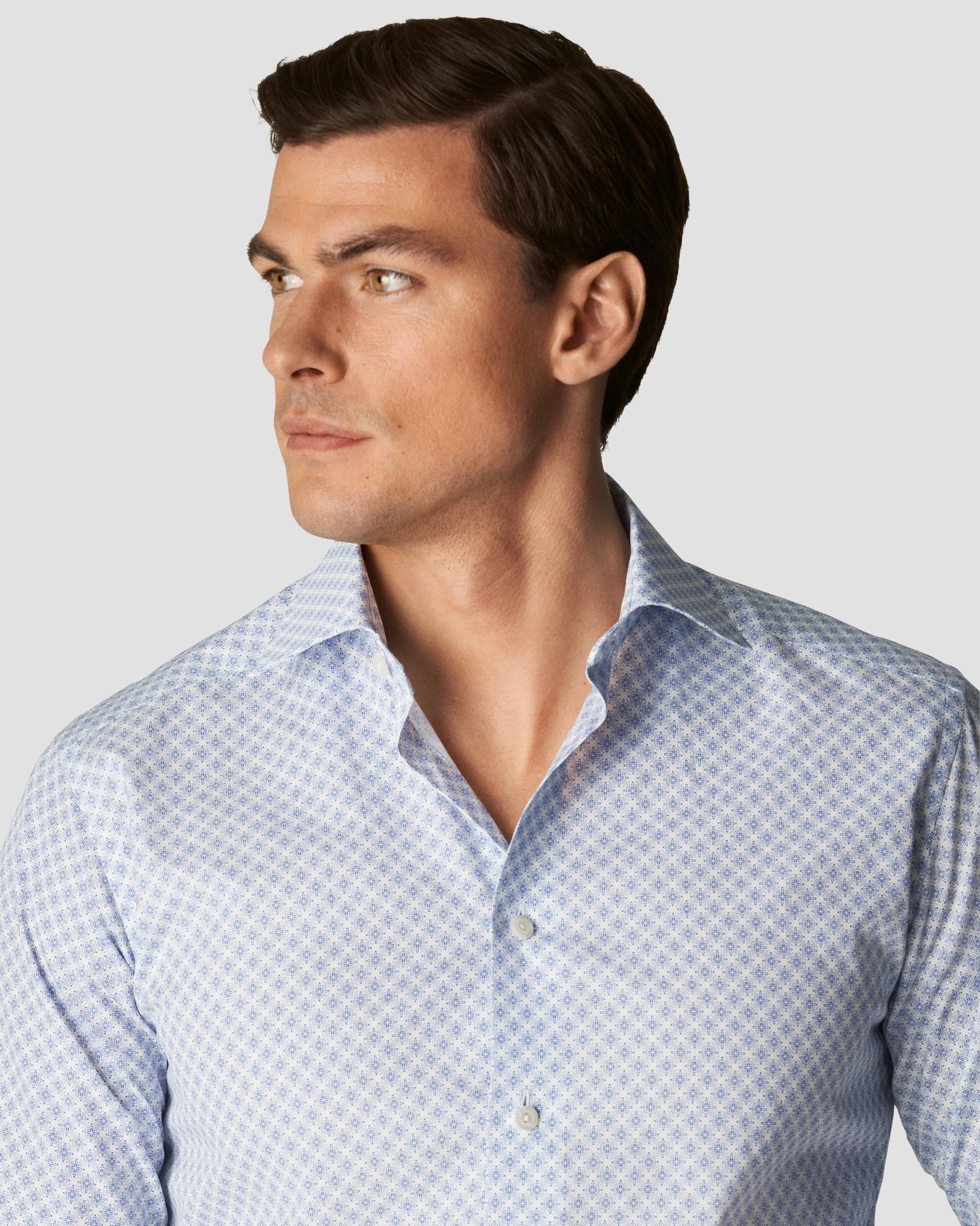 Eton - light blue poplin cutaway medallion print