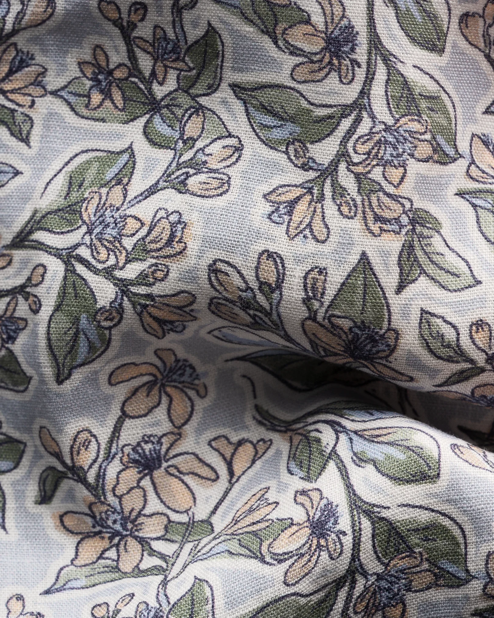 Eton - light blue linen wide spread zagara print