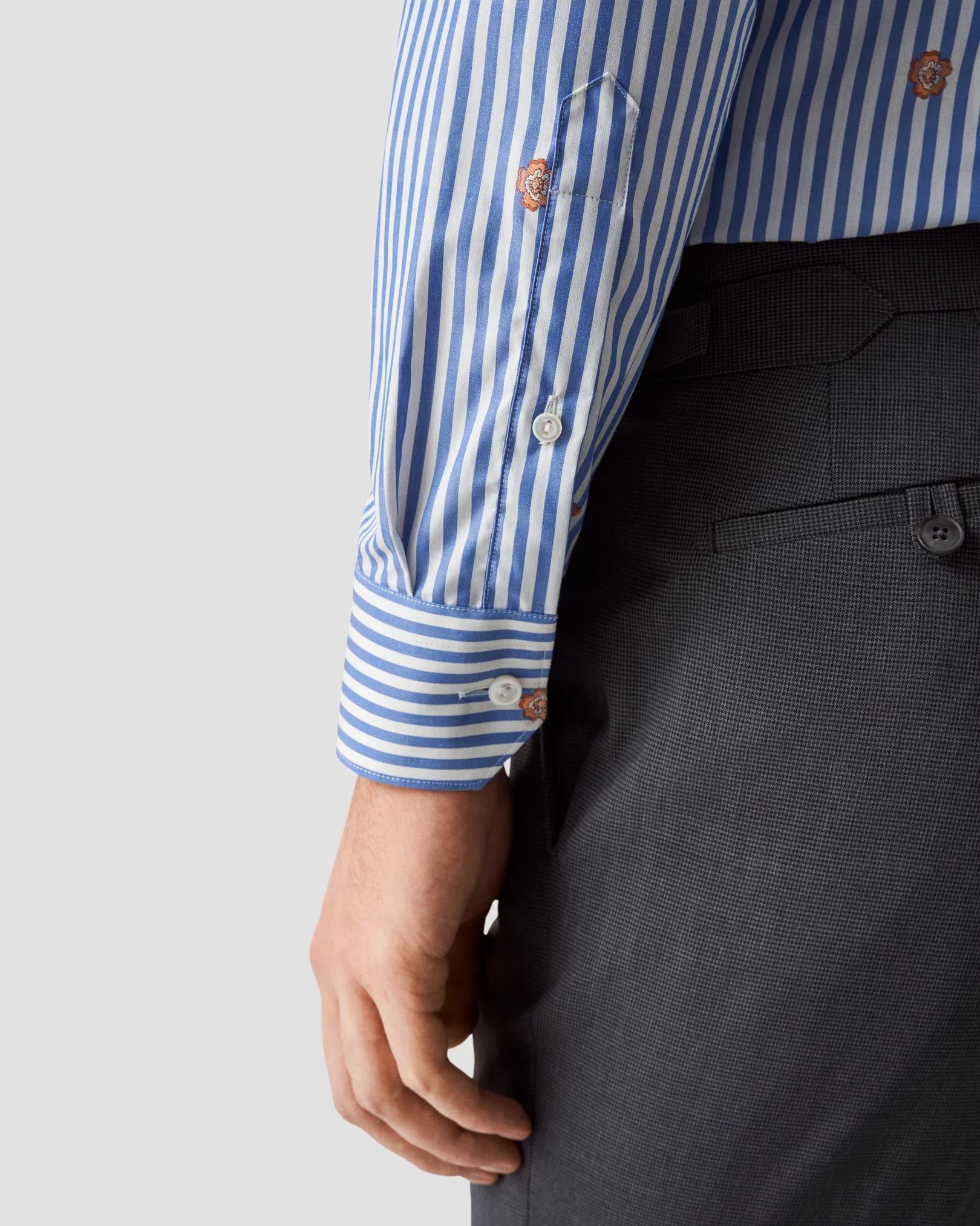 Eton - mid blue medallion striped shirt