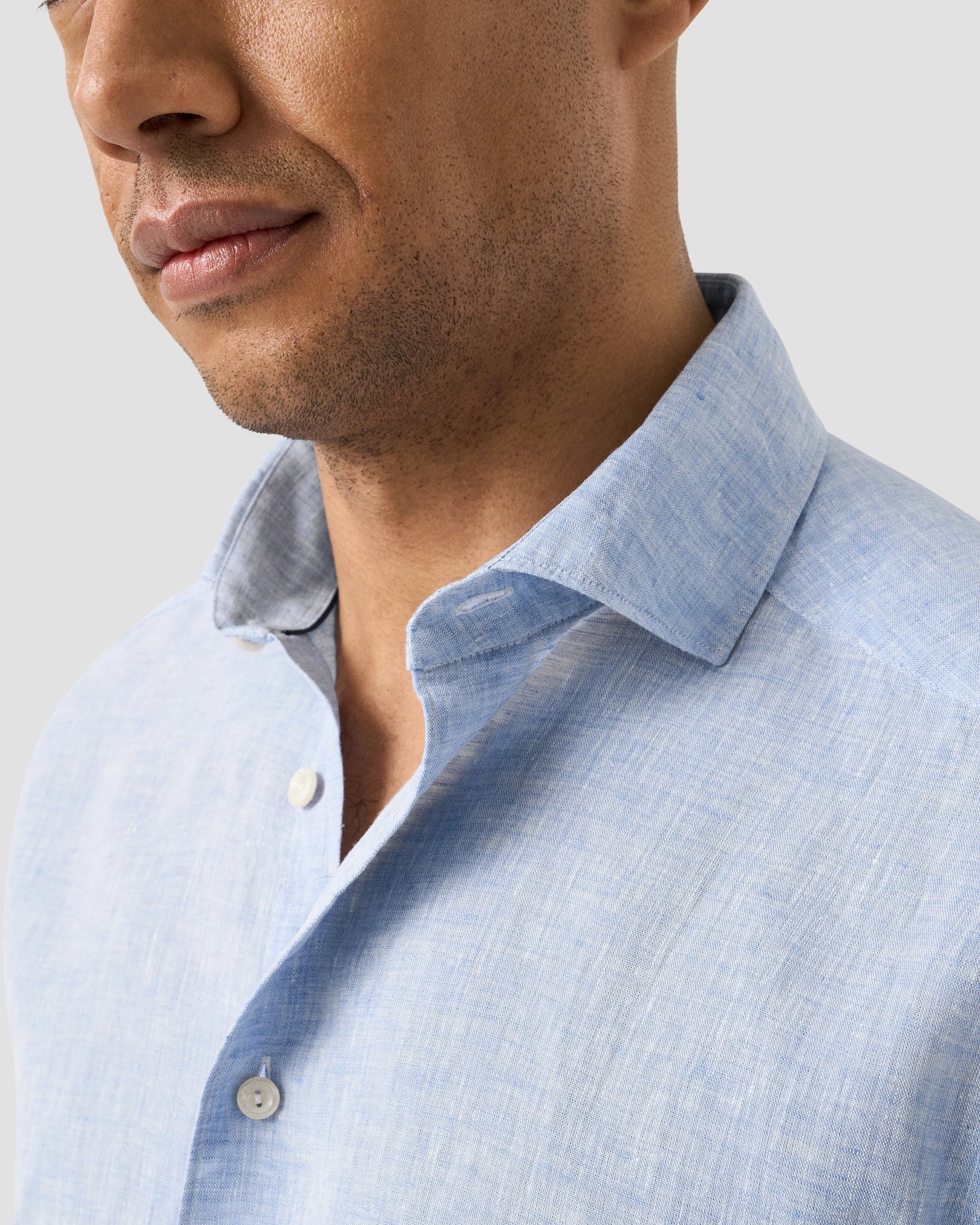 Eton - wide spread plain weave linen
