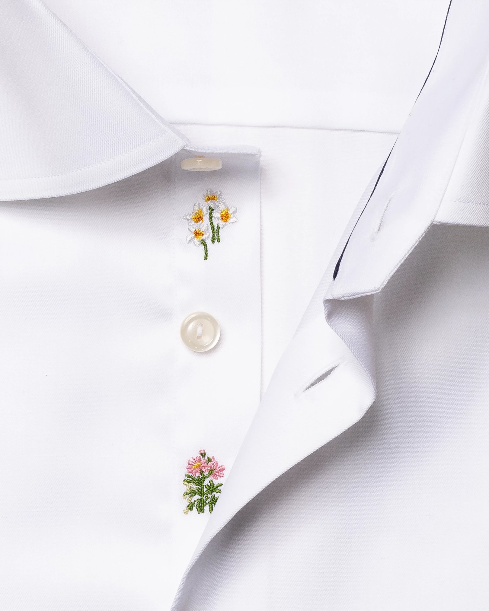 Eton - white embroidered signature twill
