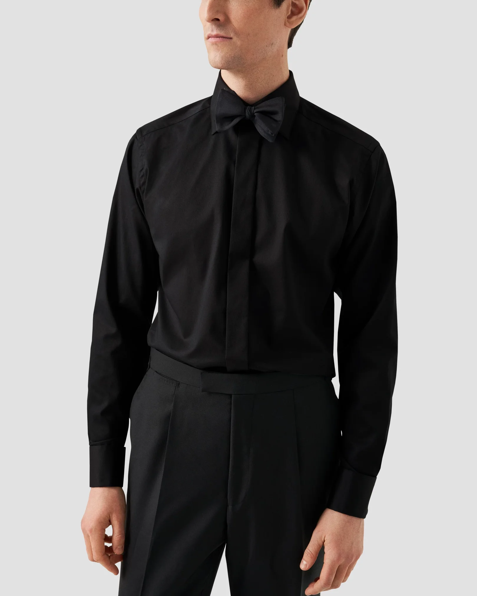 Eton - black twill stretch moderate cut away