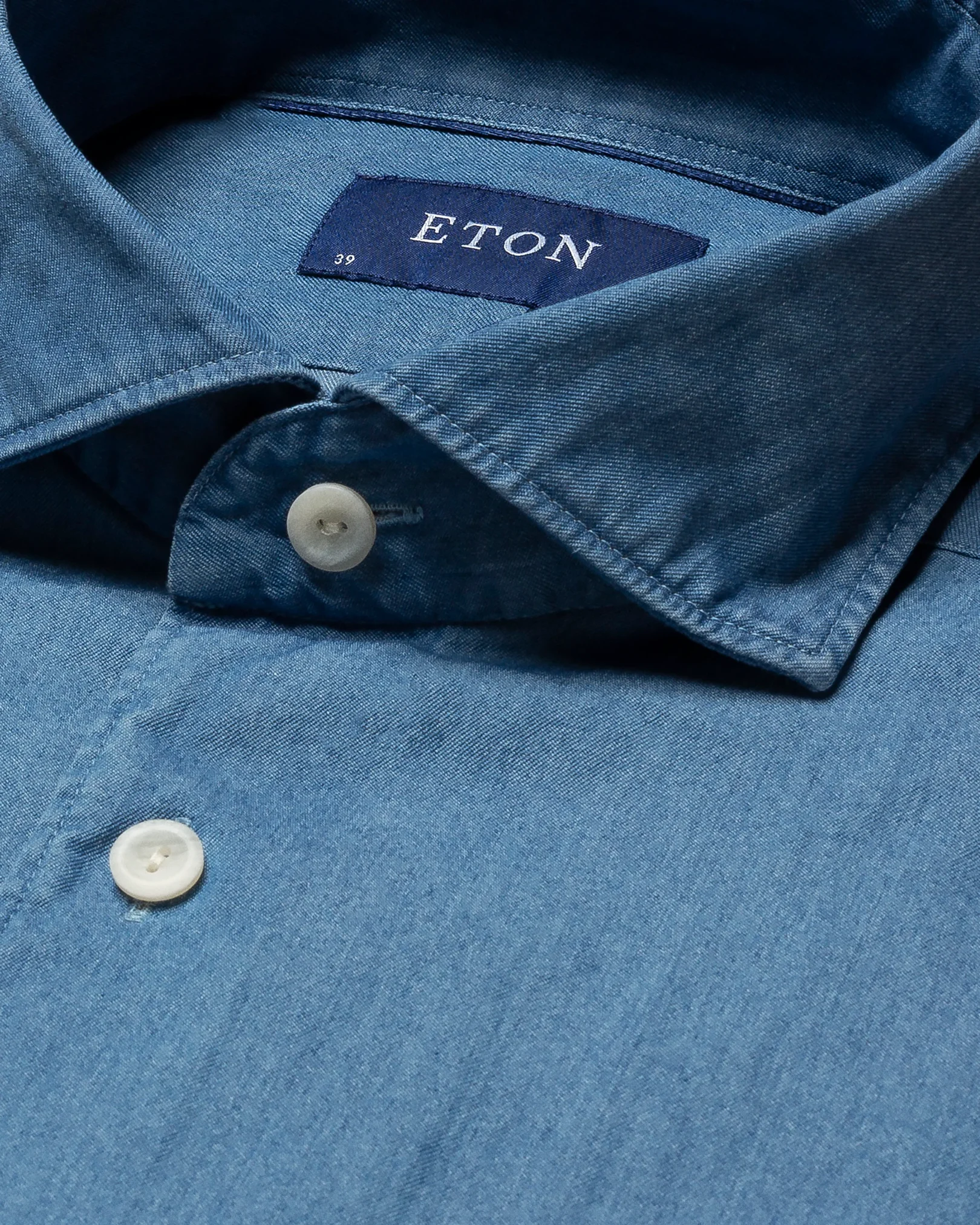 Eton - dark blue indigo wide spread collar
