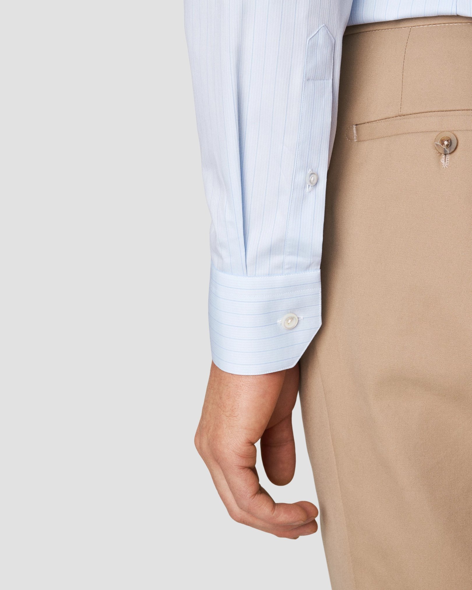 Eton - light blue fine twill cutaway striped