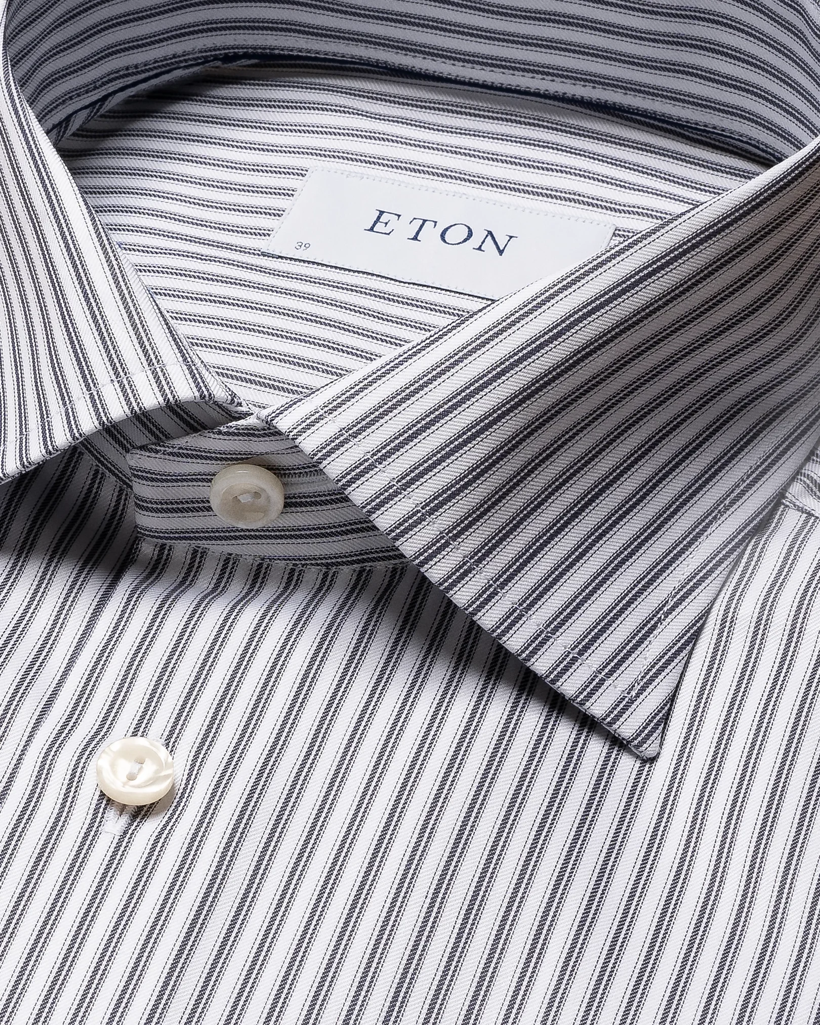 Eton - striped dark blue signature twill