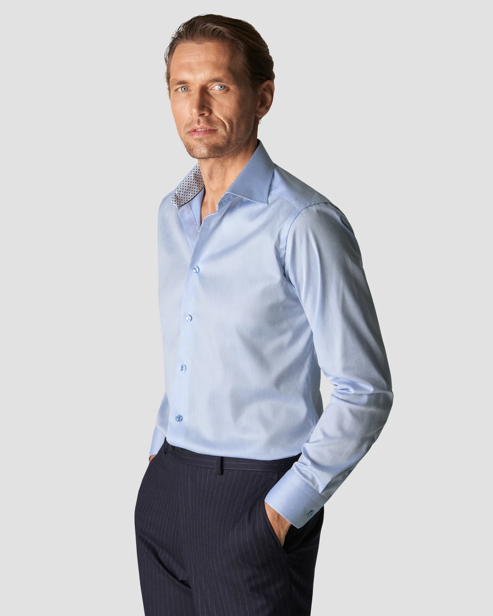 Eton - light blue signature special details