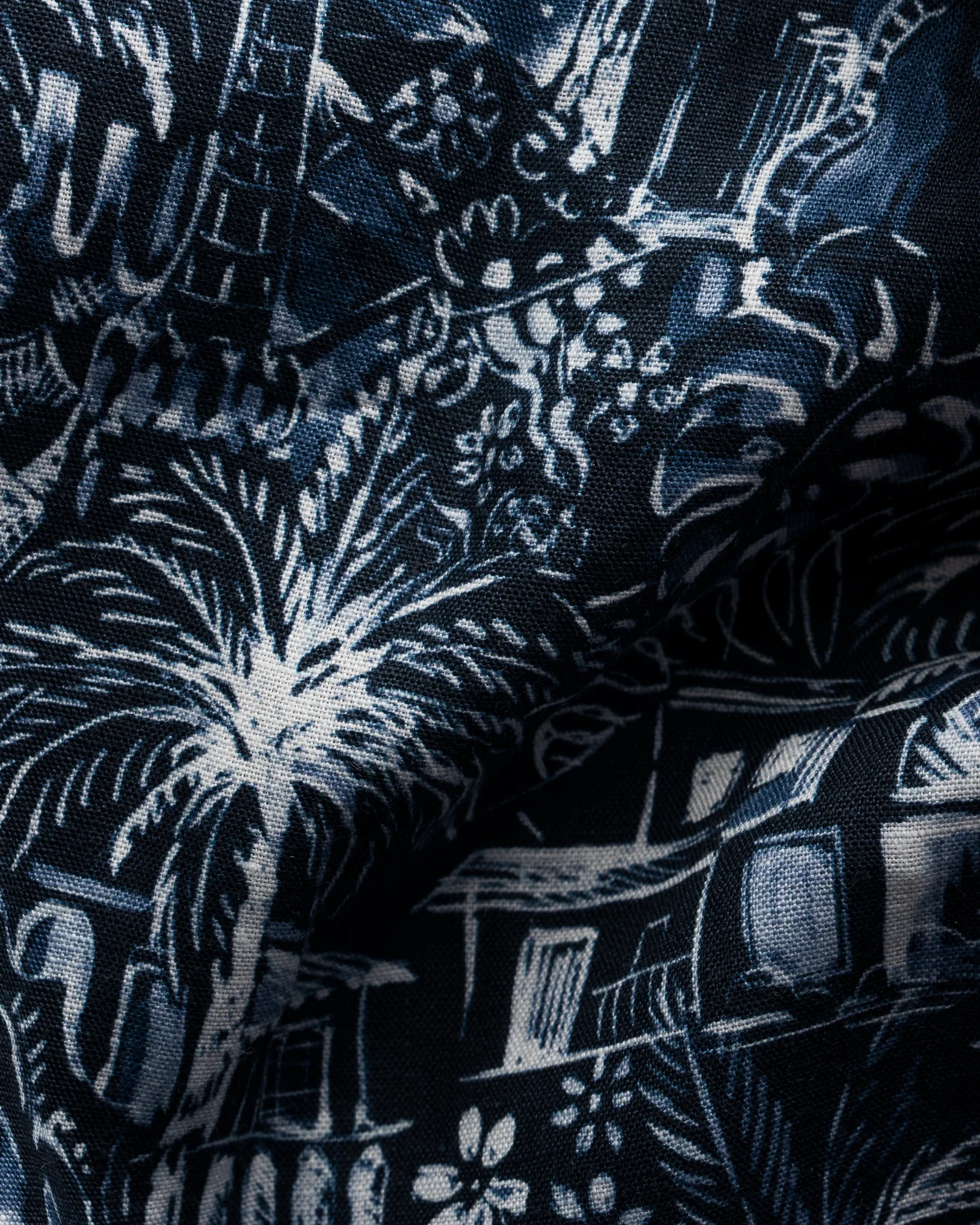 Eton - dark blue gaudi garden print resort shirt
