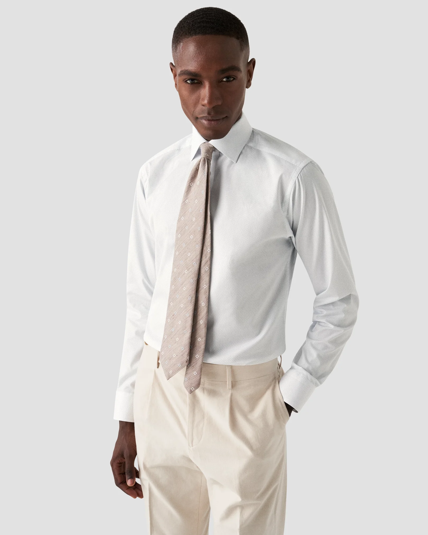 Eton - light blue poplin cutaway microprint