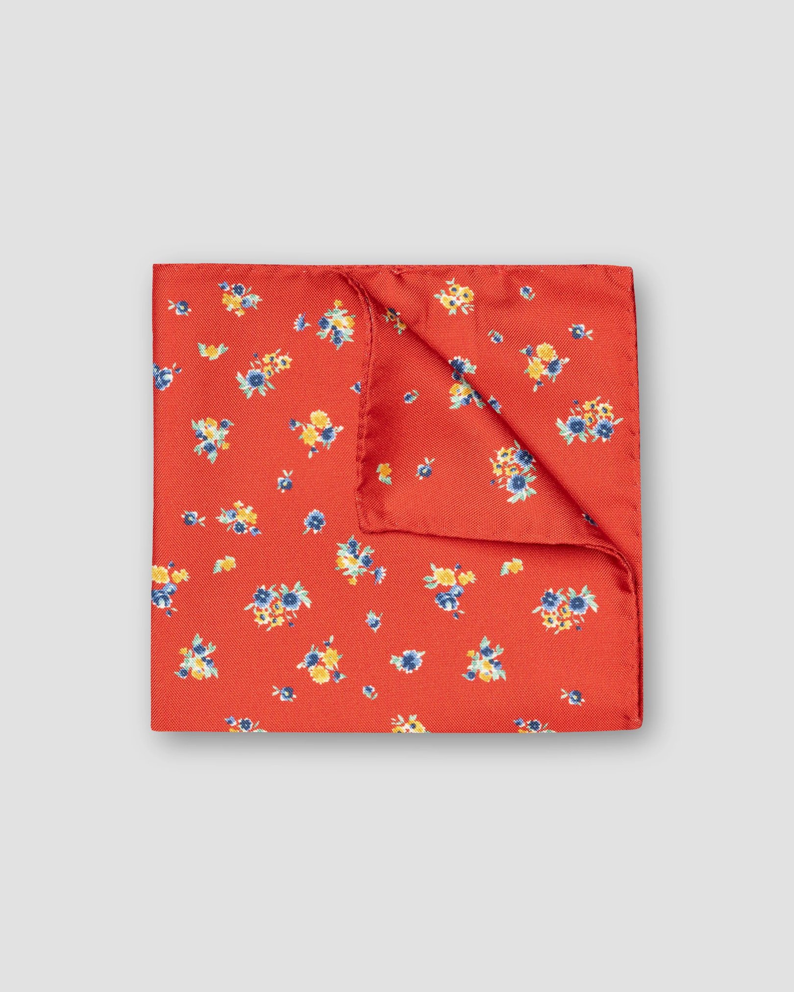 Eton - dark red floral pqs