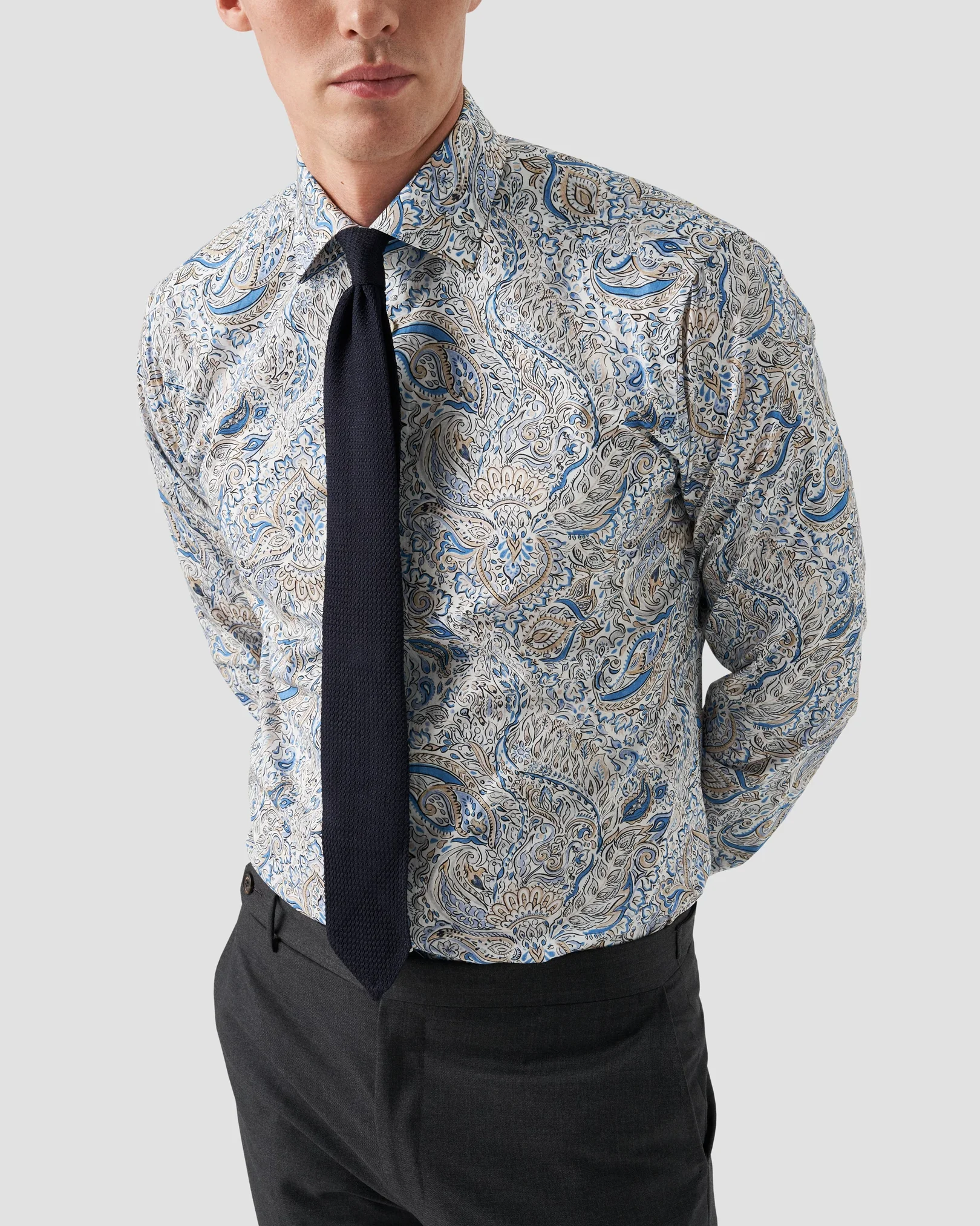 Eton - mid blue paisley fine twill