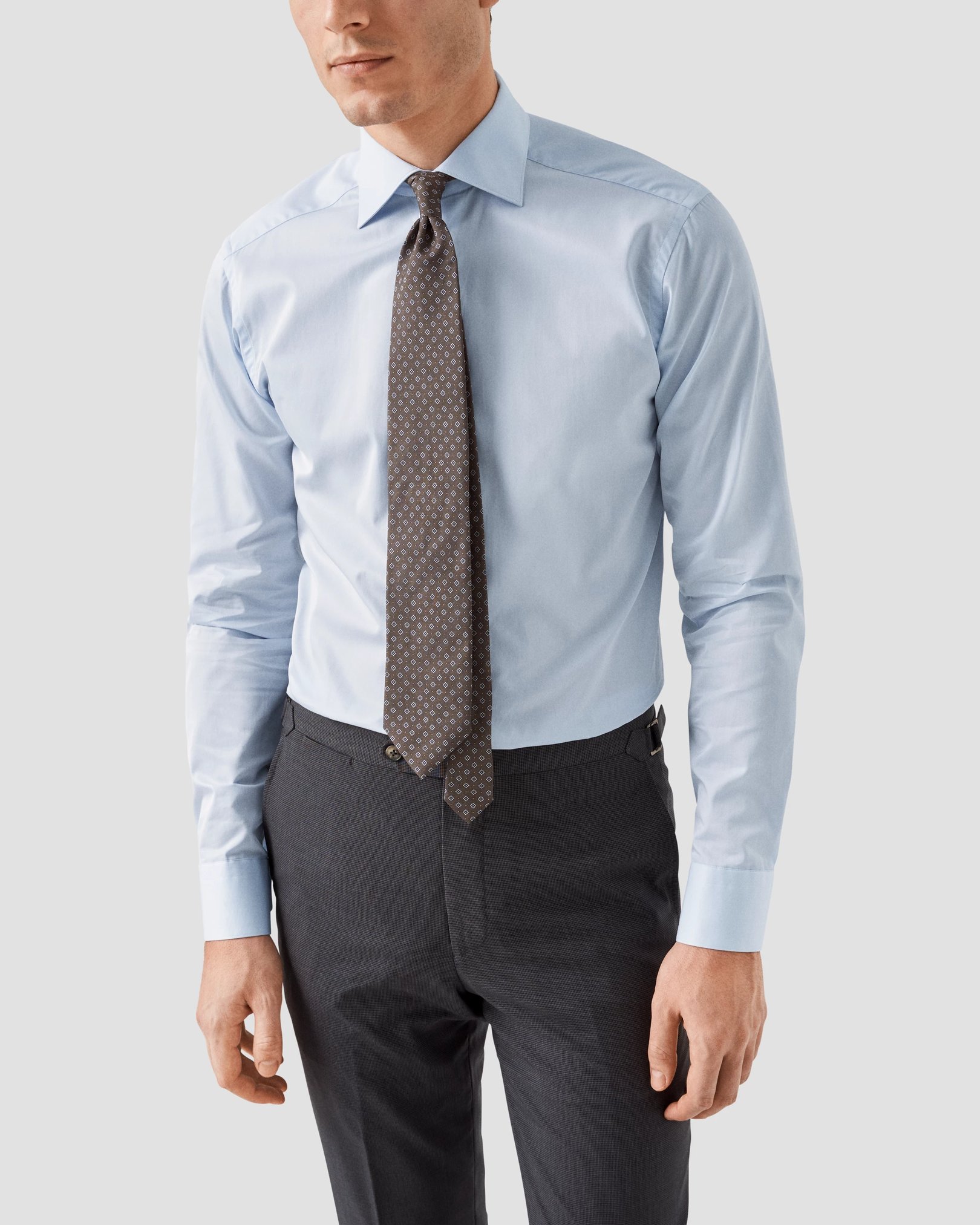 Eton - light blue twill elevated