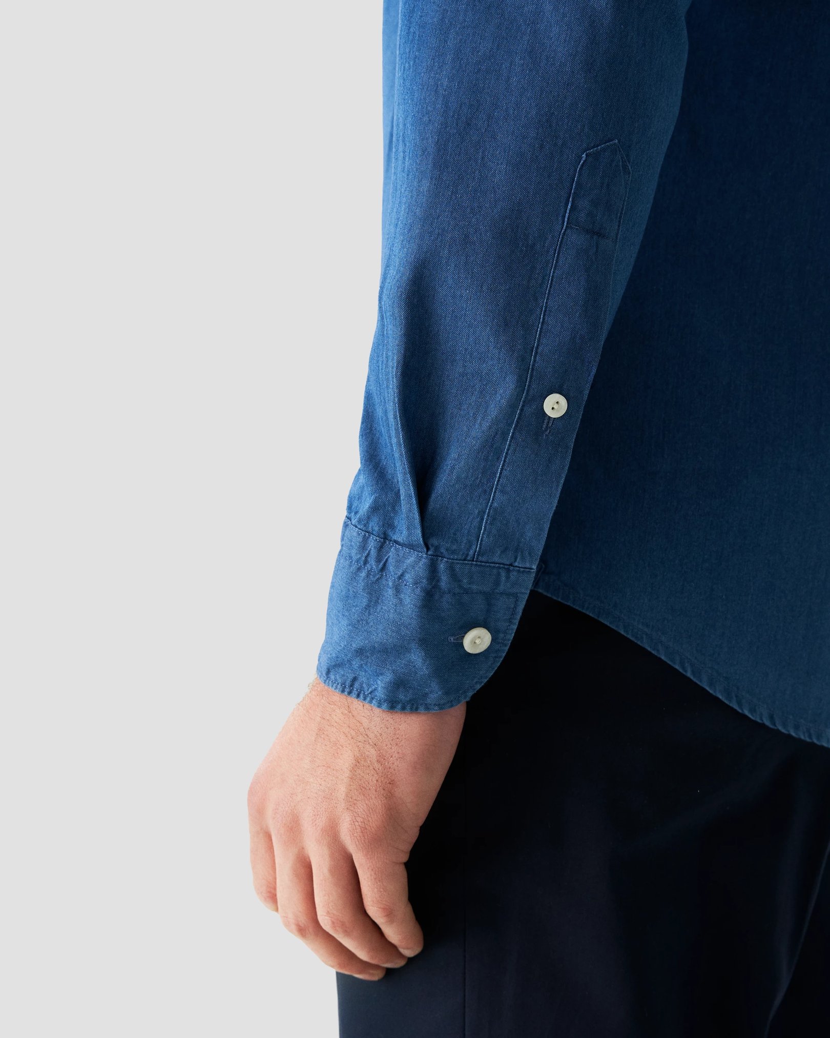 Eton - navy blue indigo wide spread collar