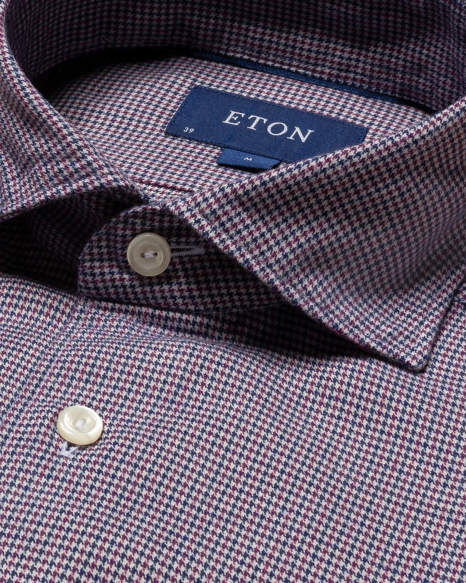 Eton - red cotton tencel wide spread single rounded slim soft