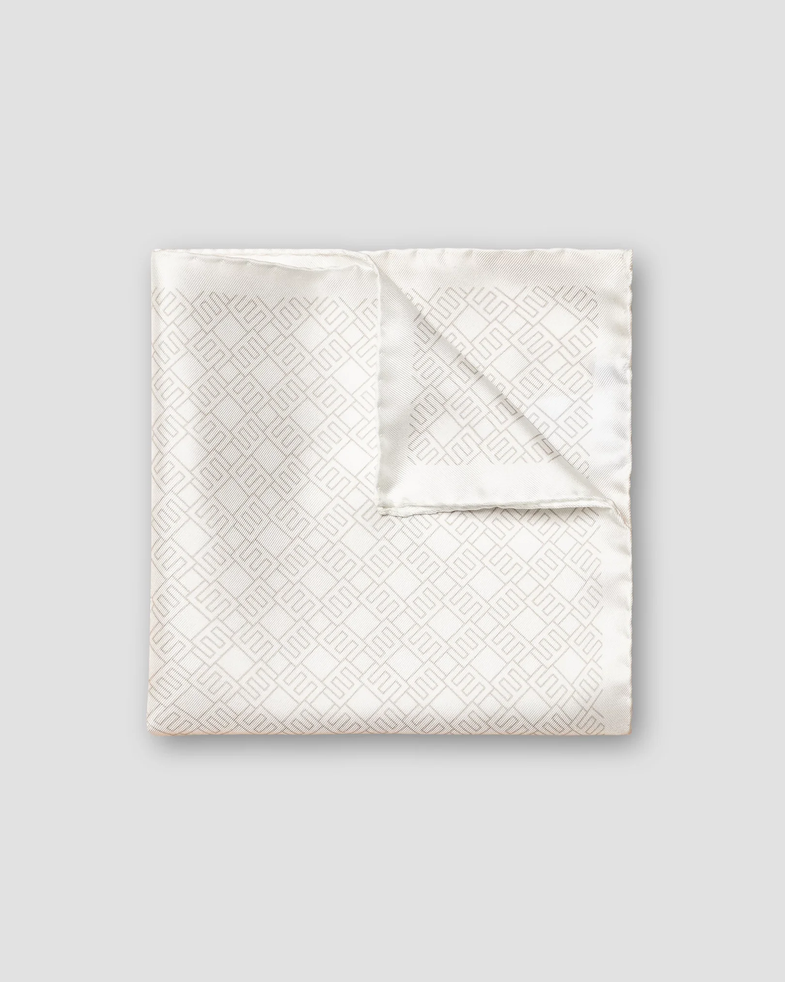 Eton - off whitepocket square