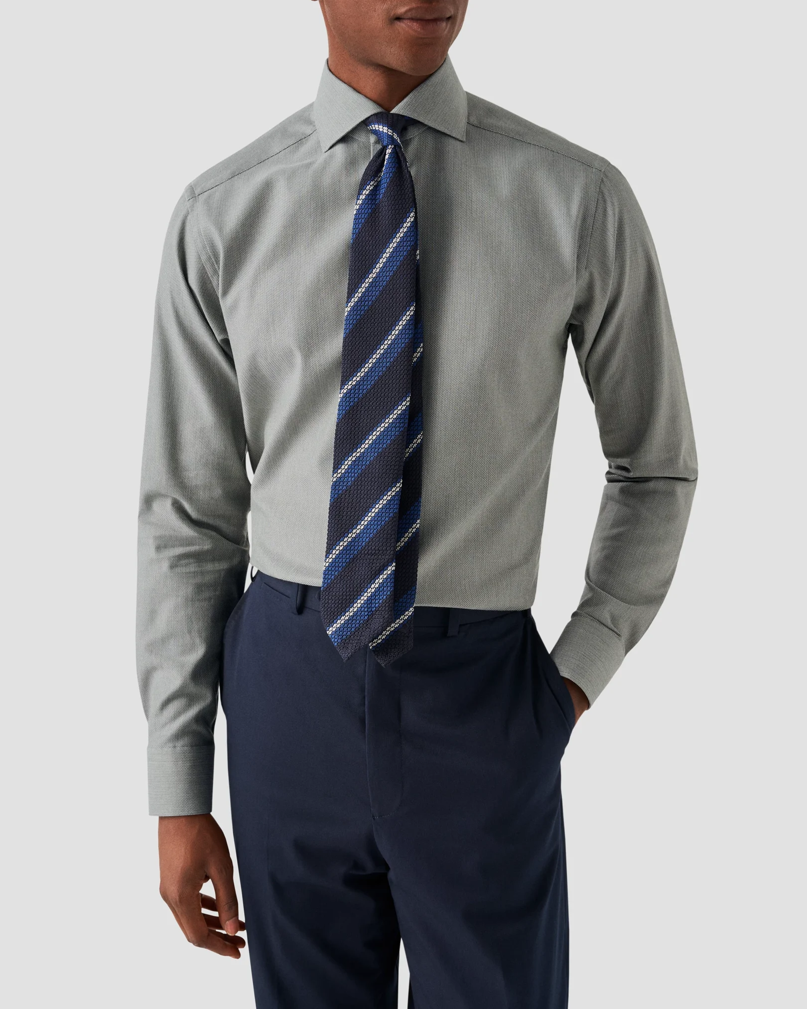 Eton - mid green melange signature twill
