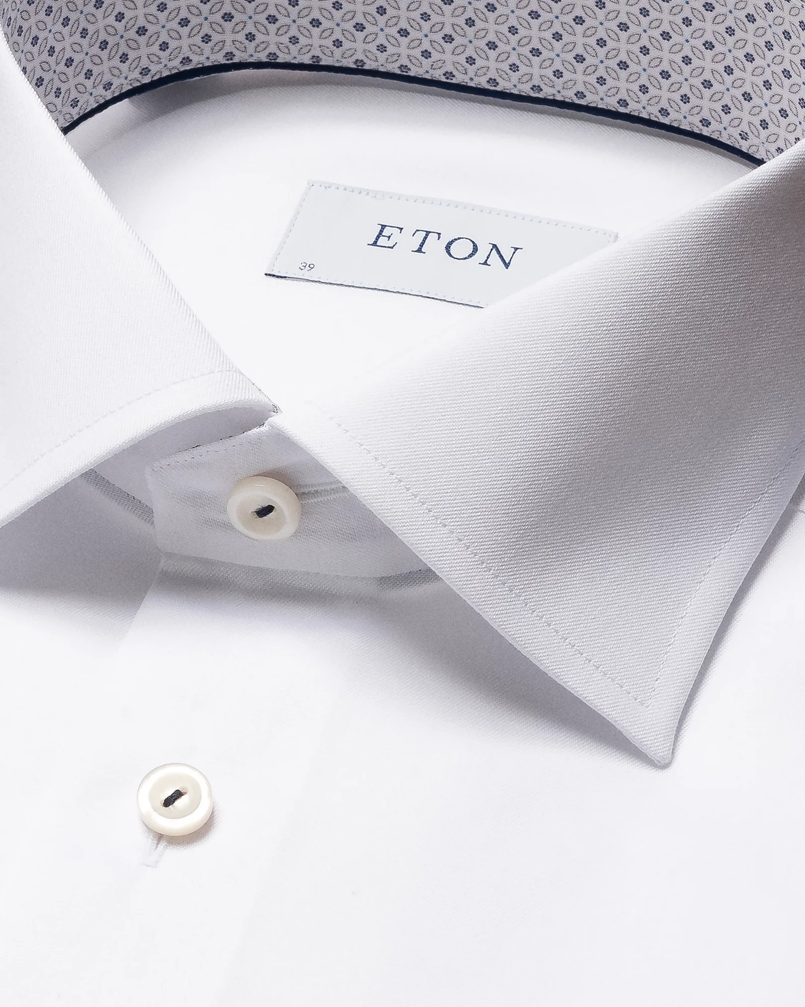 Eton - white signature twill contrast collar
