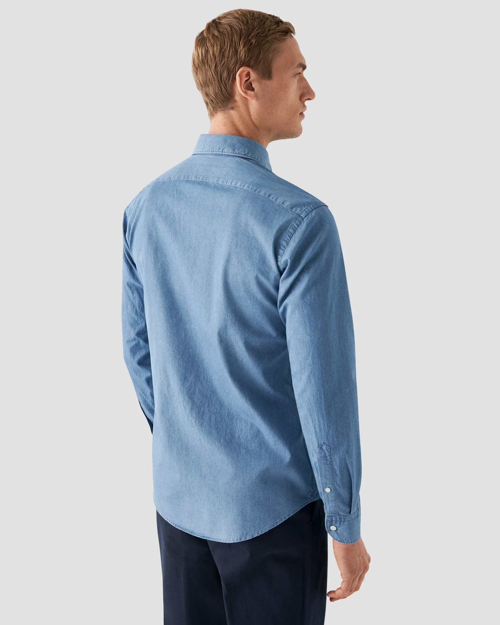 Eton - dark blue indigo wide spread collar
