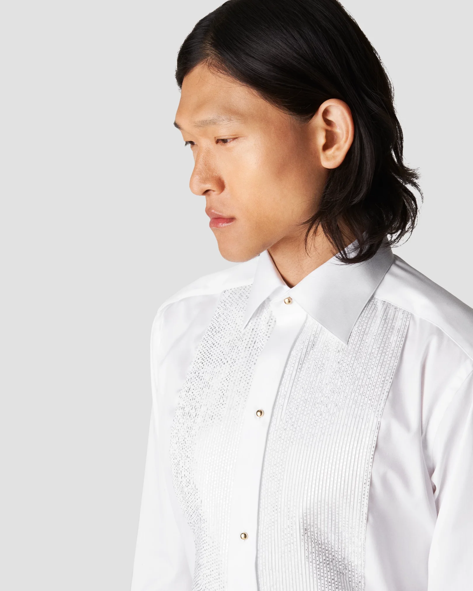 Eton - white moderatecut