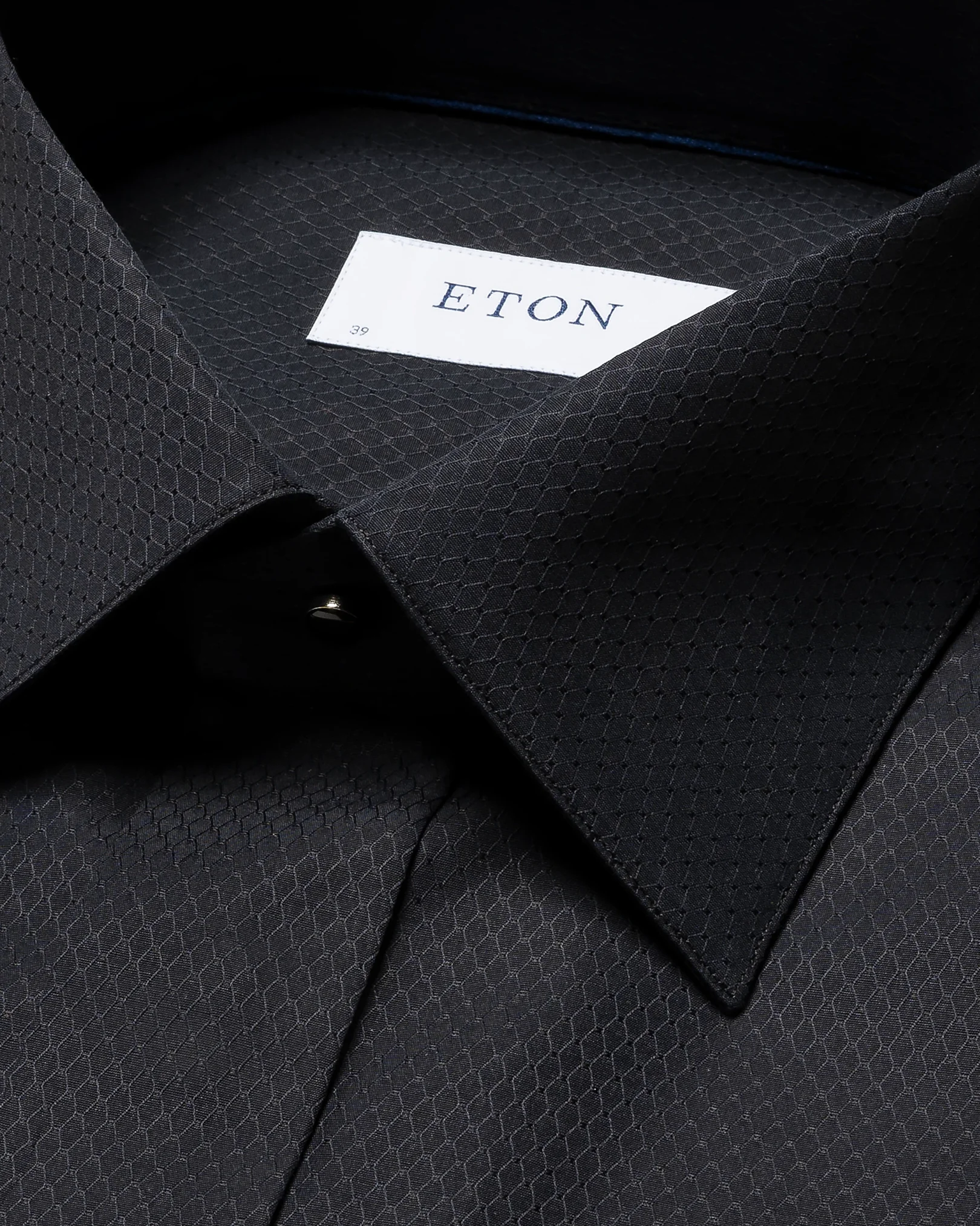 Eton - black plain weave moderate cutaway