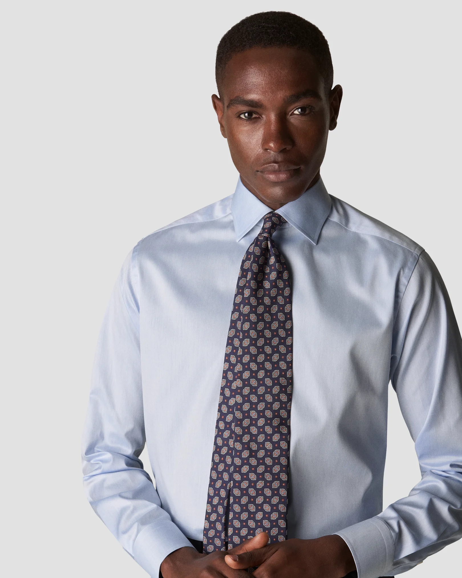 Eton - light blue signature twill cut away single slim
