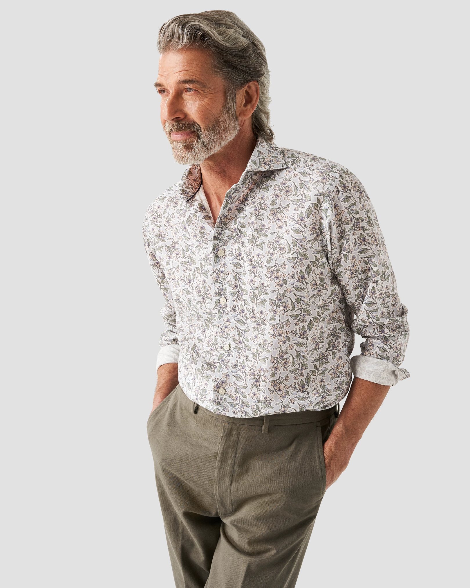 Eton - light blue linen wide spread zagara print