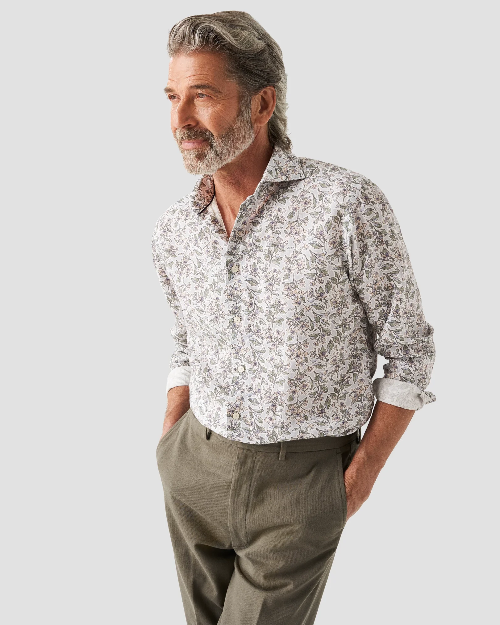 Eton - light blue linen wide spread zagara print