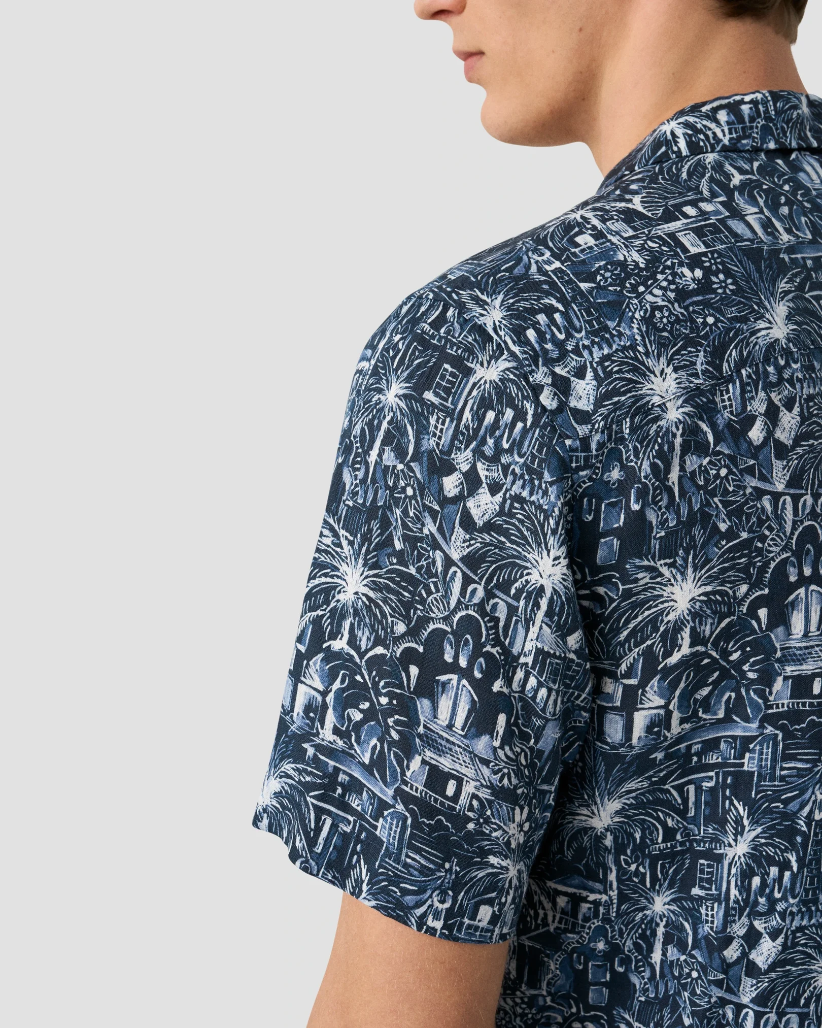 Eton - dark blue gaudi garden print resort shirt