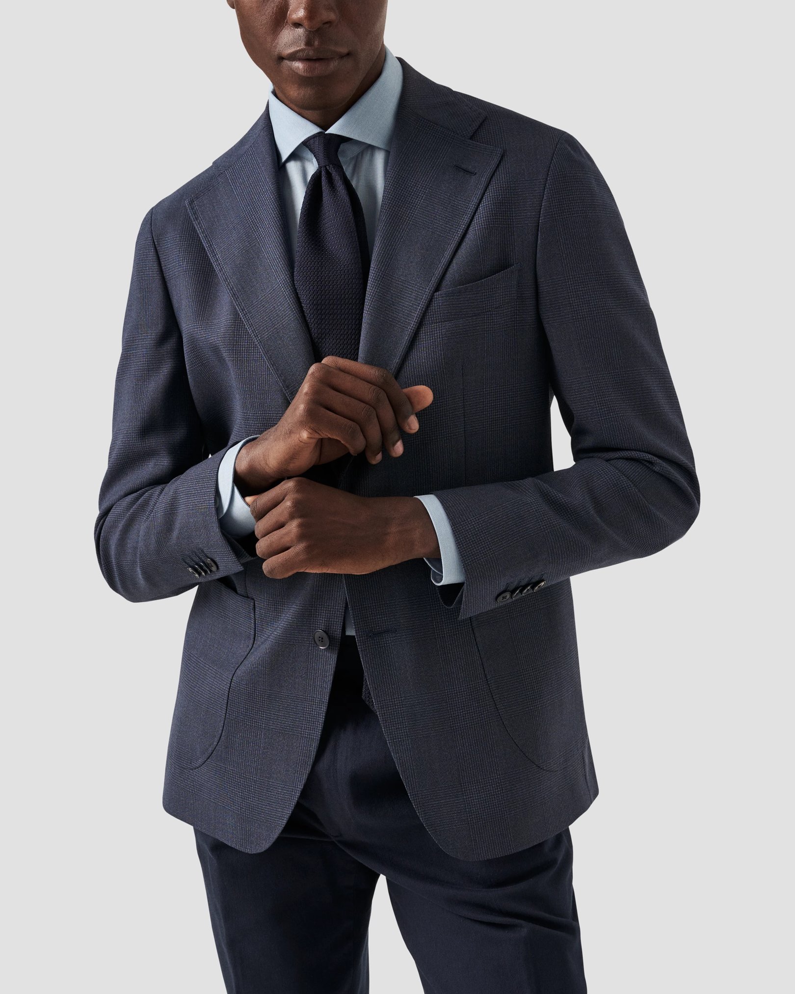 Eton - light blue wide spread rounded single cuff
