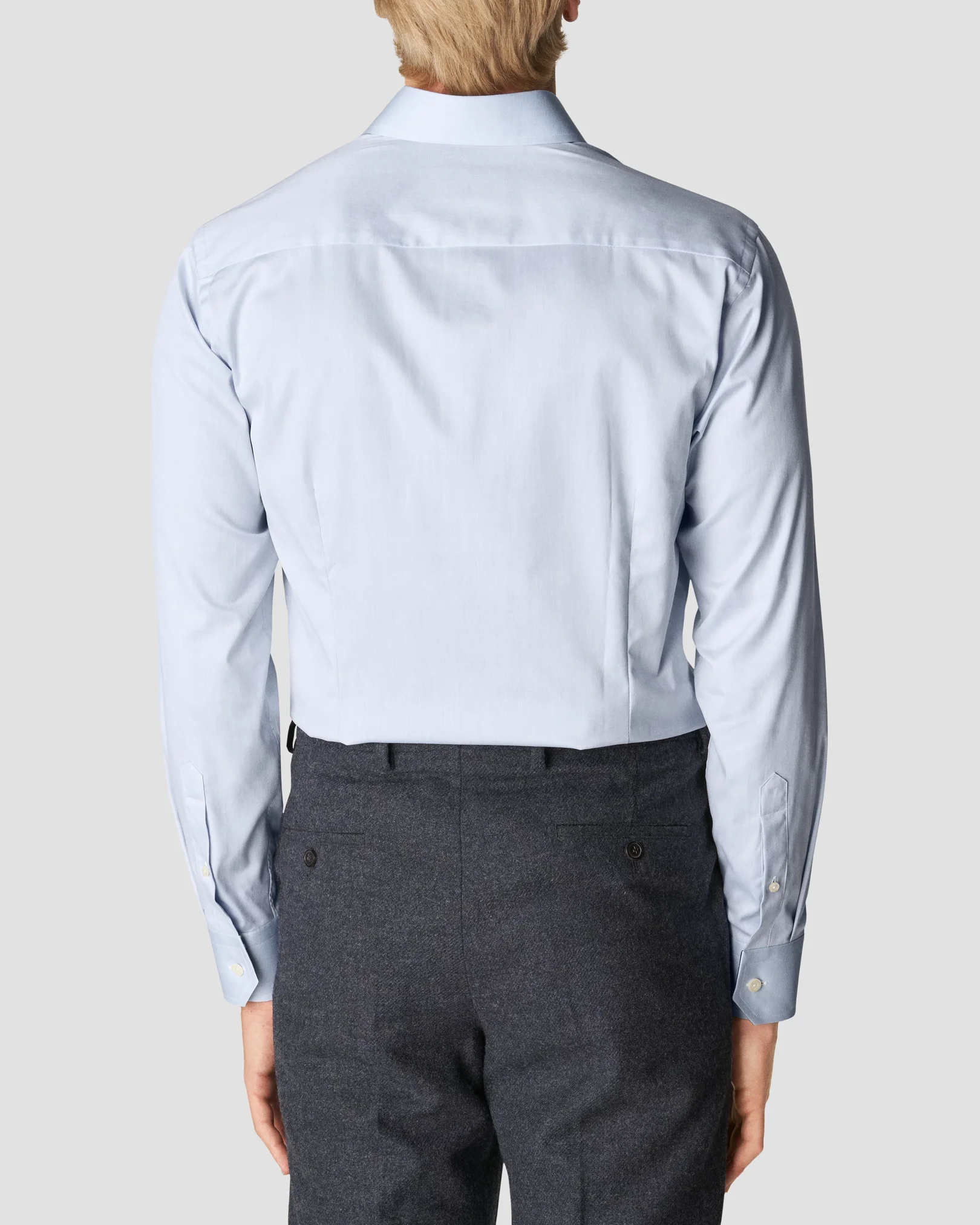 Eton - light blue signature twill cut away single slim