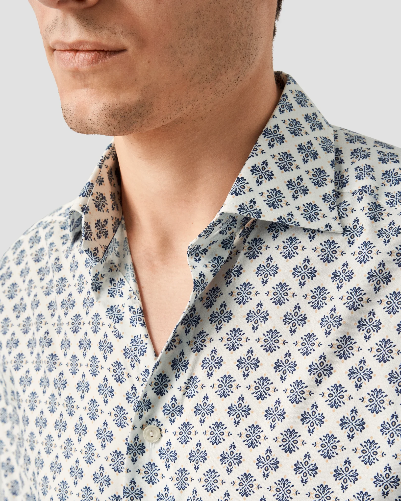 Eton - white cotton tencel mdedallion shirt