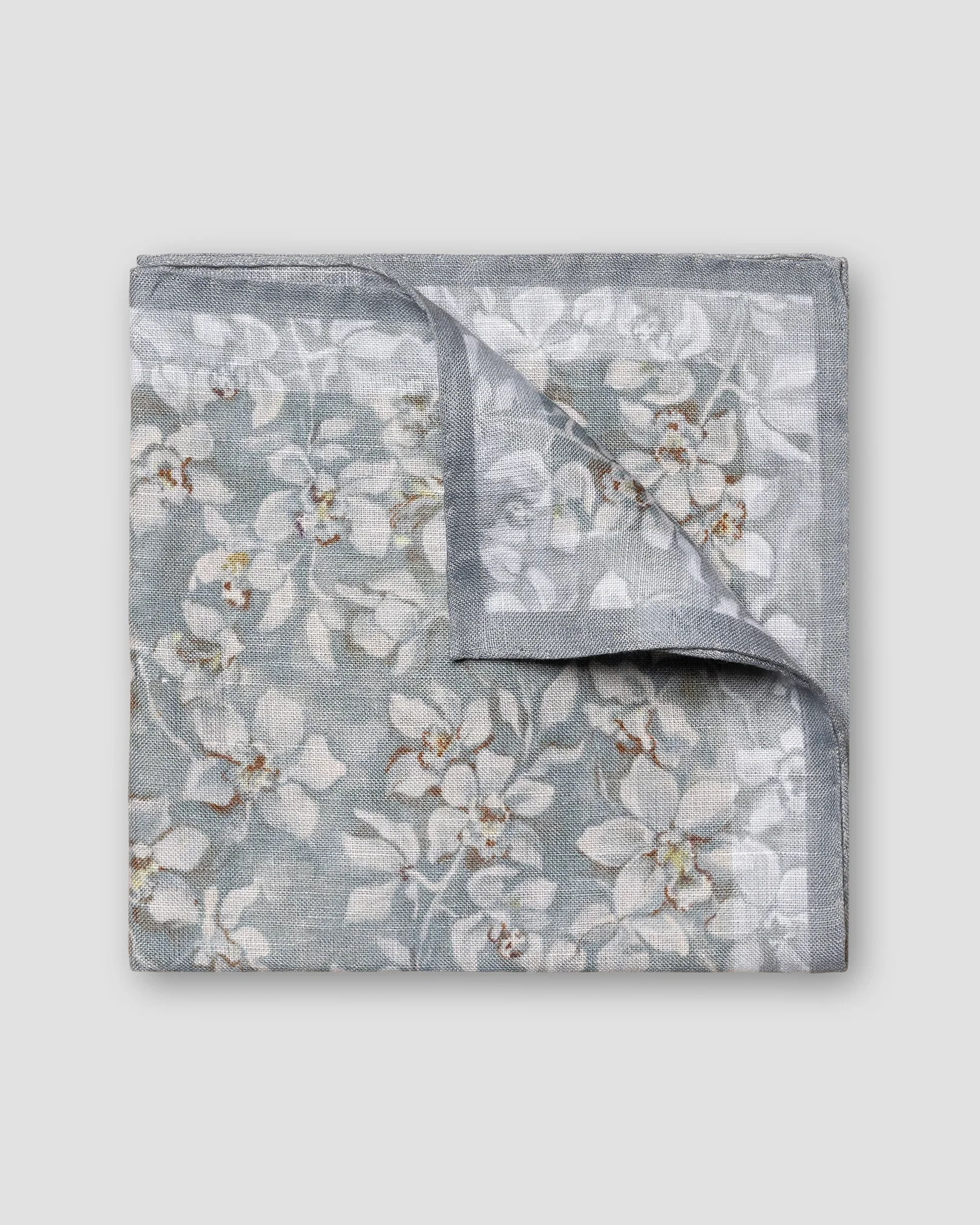 Eton - light blue spring pocket square