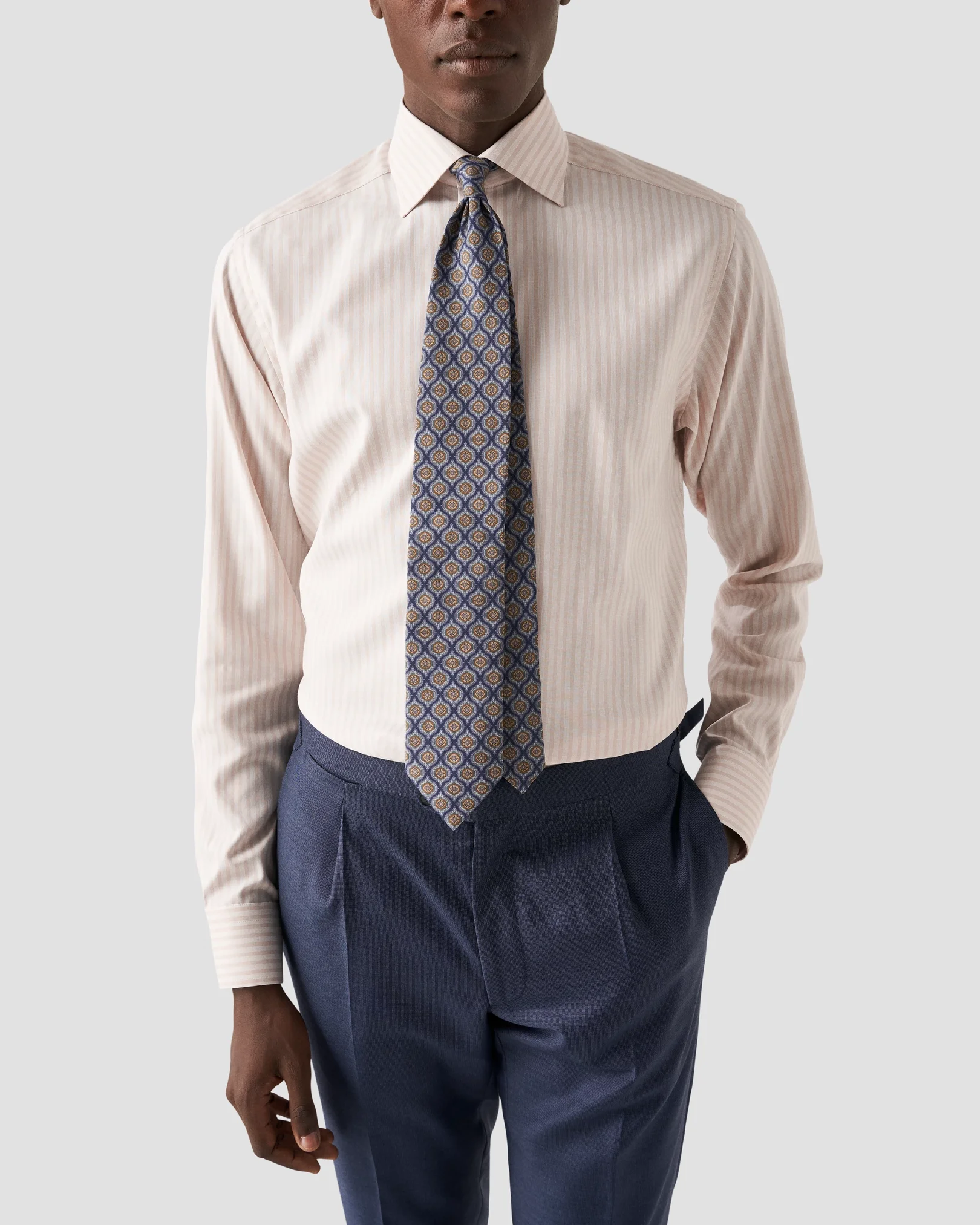 Eton - fine beige oxford