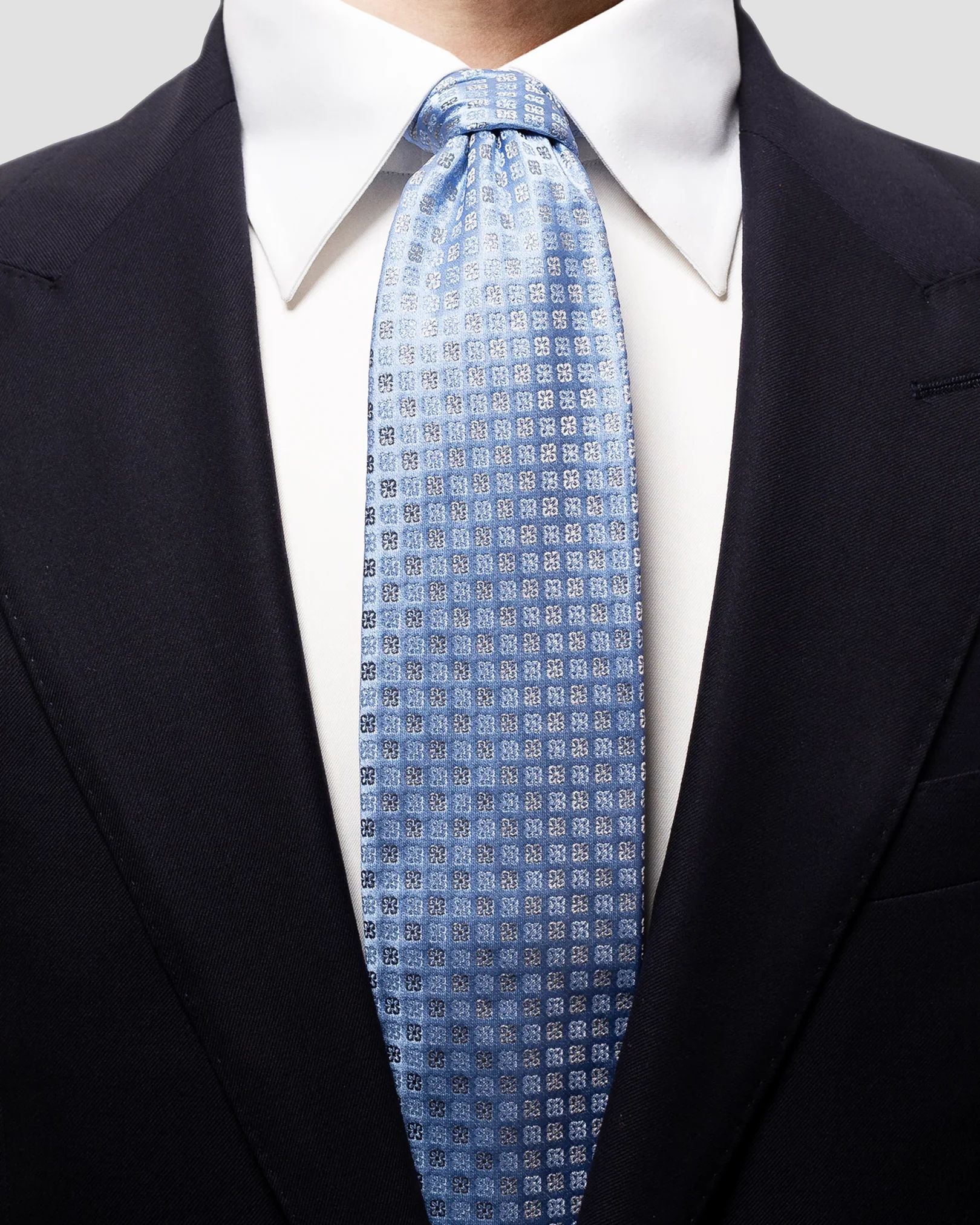 Eton - blue silver flower tie