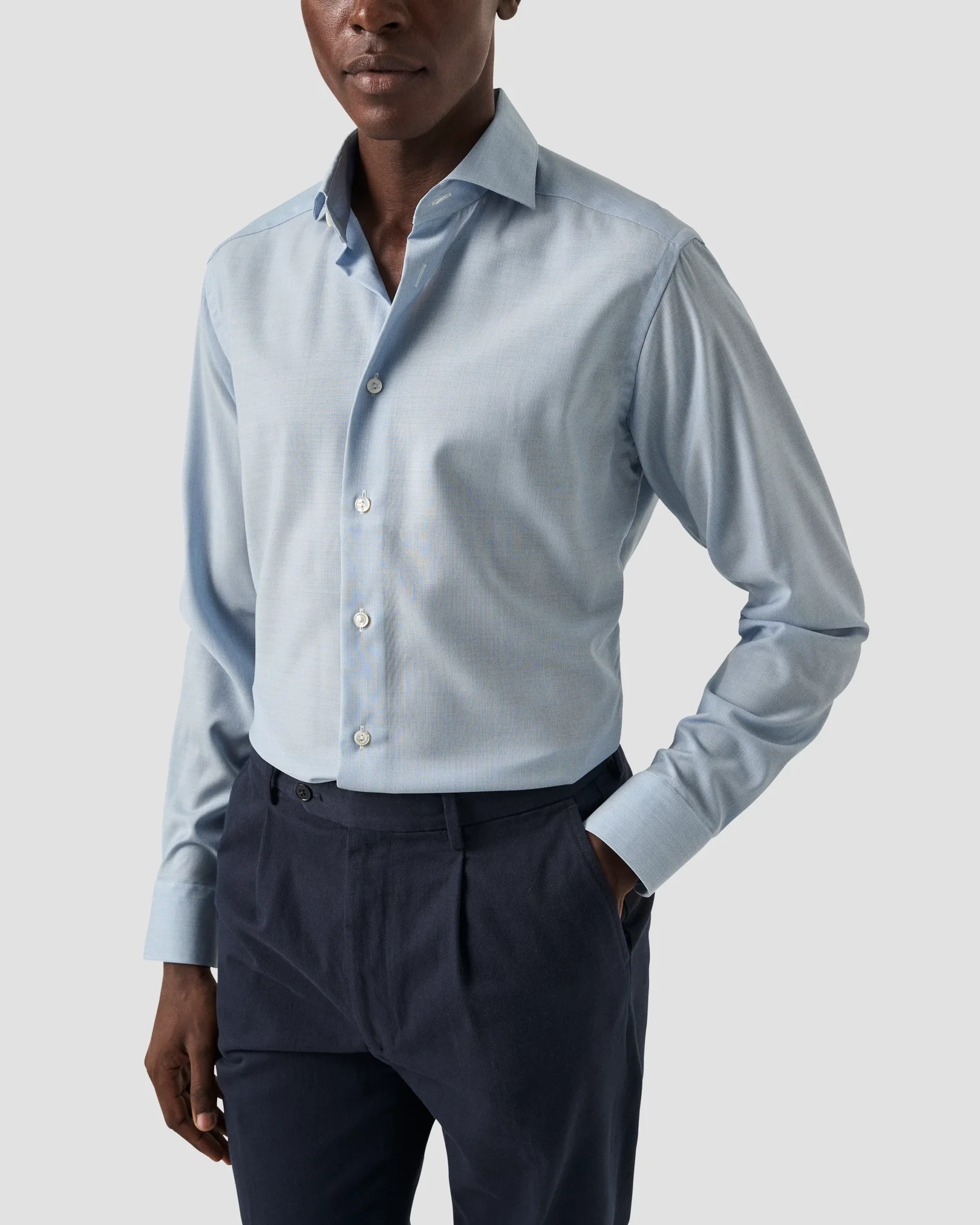 Eton - light blue wide spread rounded single cuff
