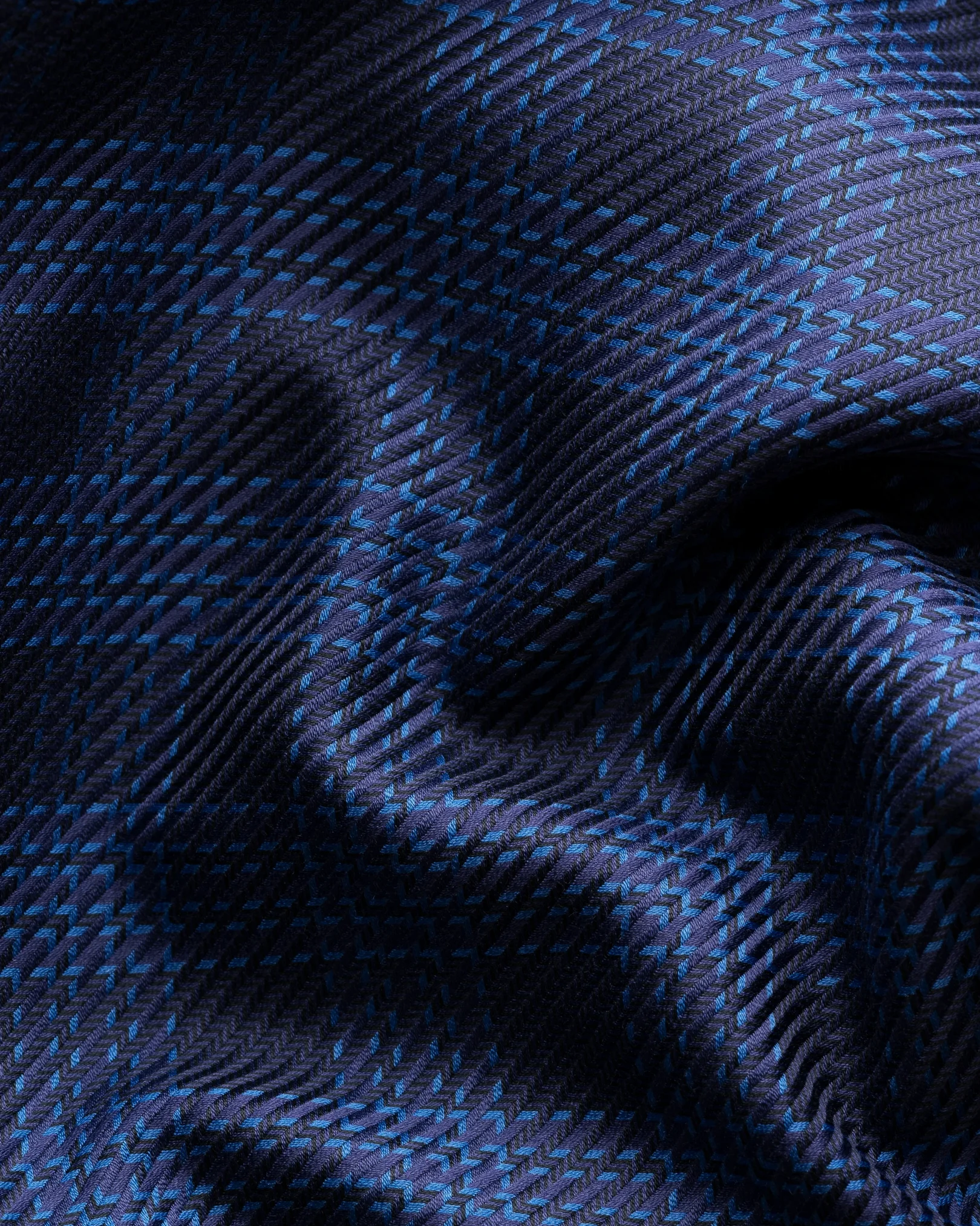 Eton - navy blue king twill cutaway