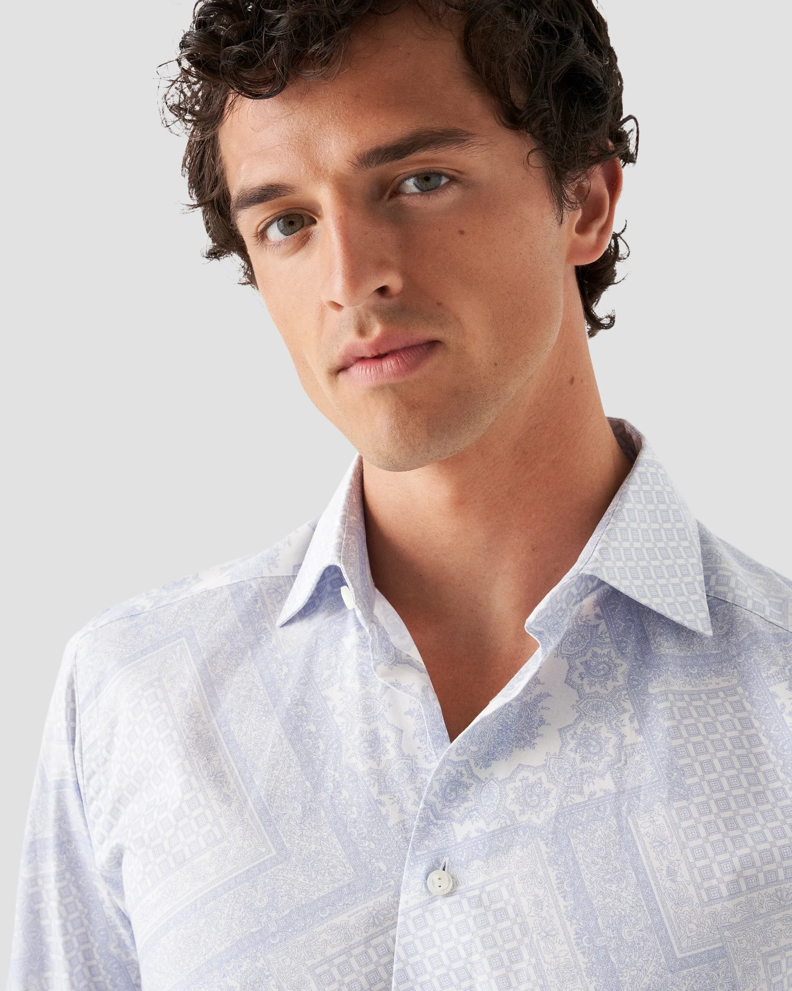 Eton - light blue paisley twill