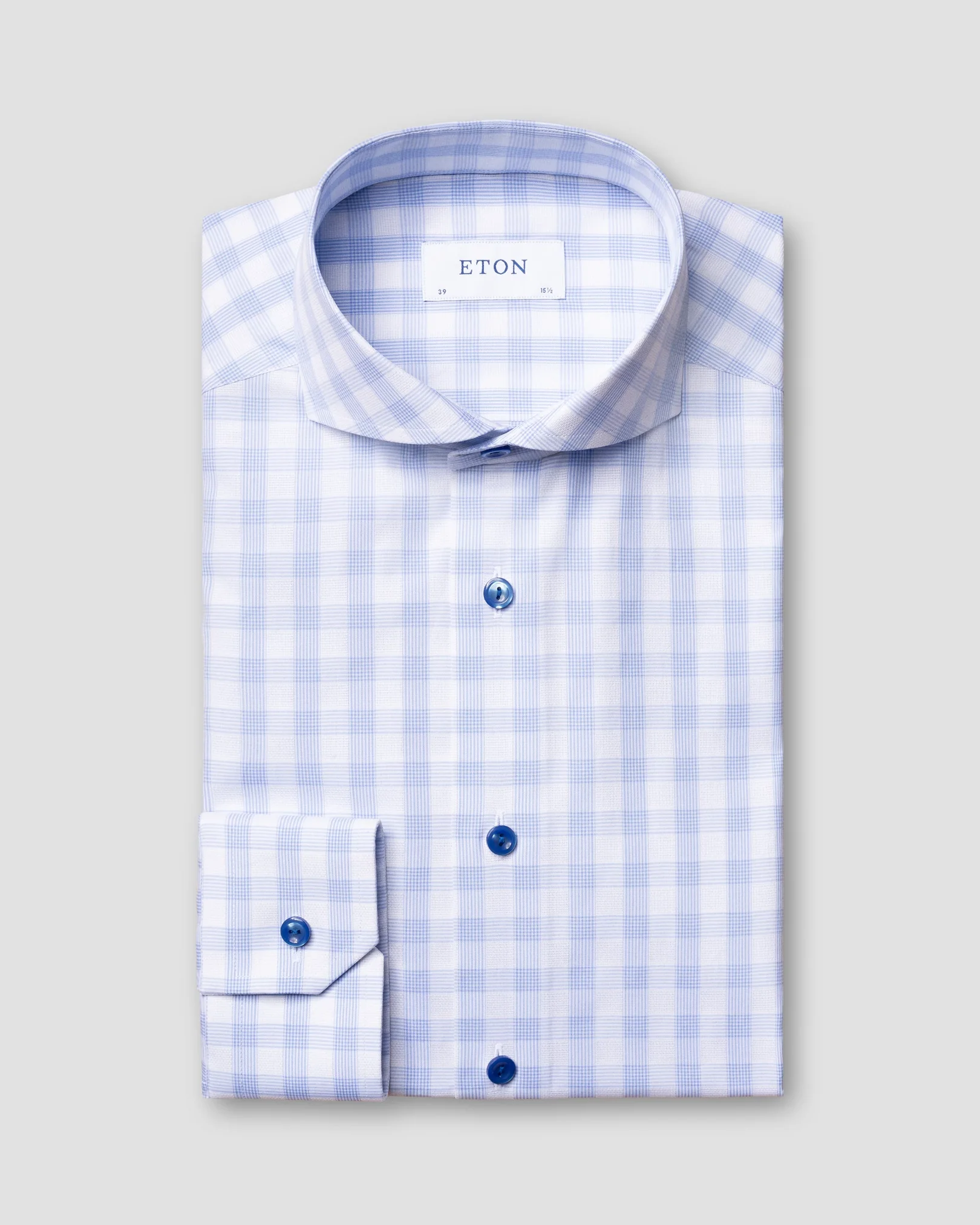 Eton - mid blue signature twill extreme cut away single slim