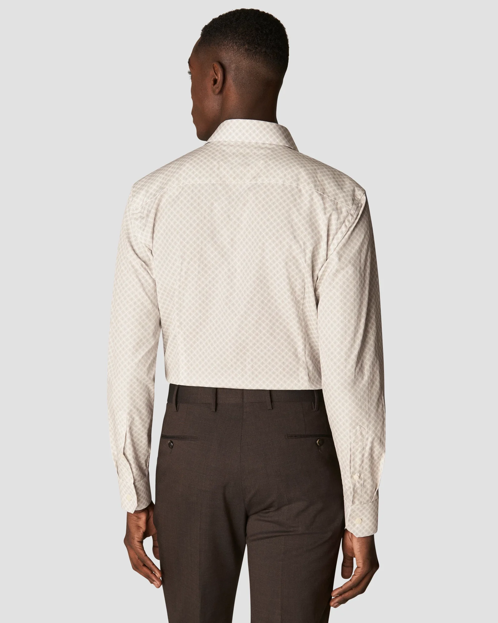 Eton - beige poplin cut away medallion