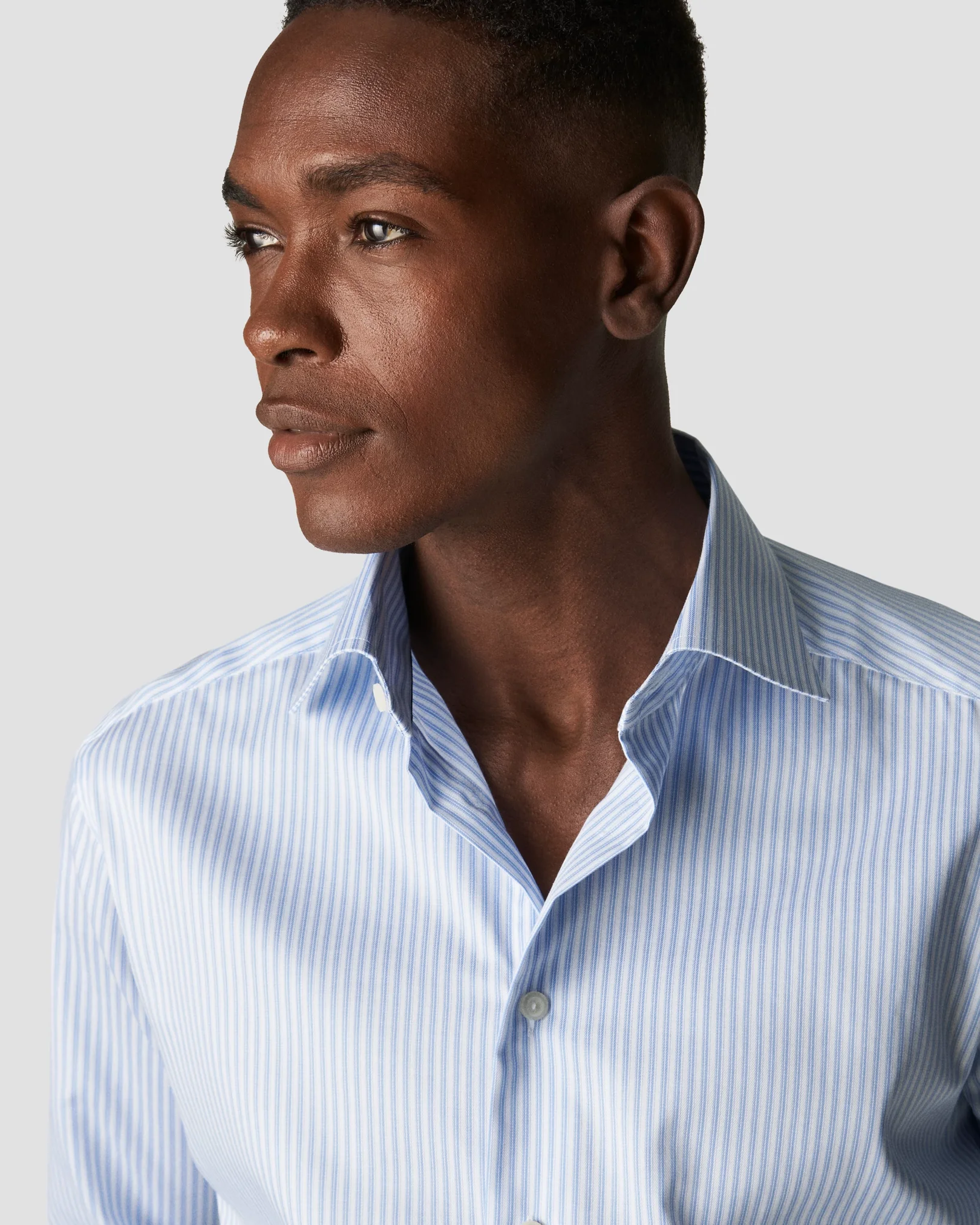 Eton - striped light blue signature twill