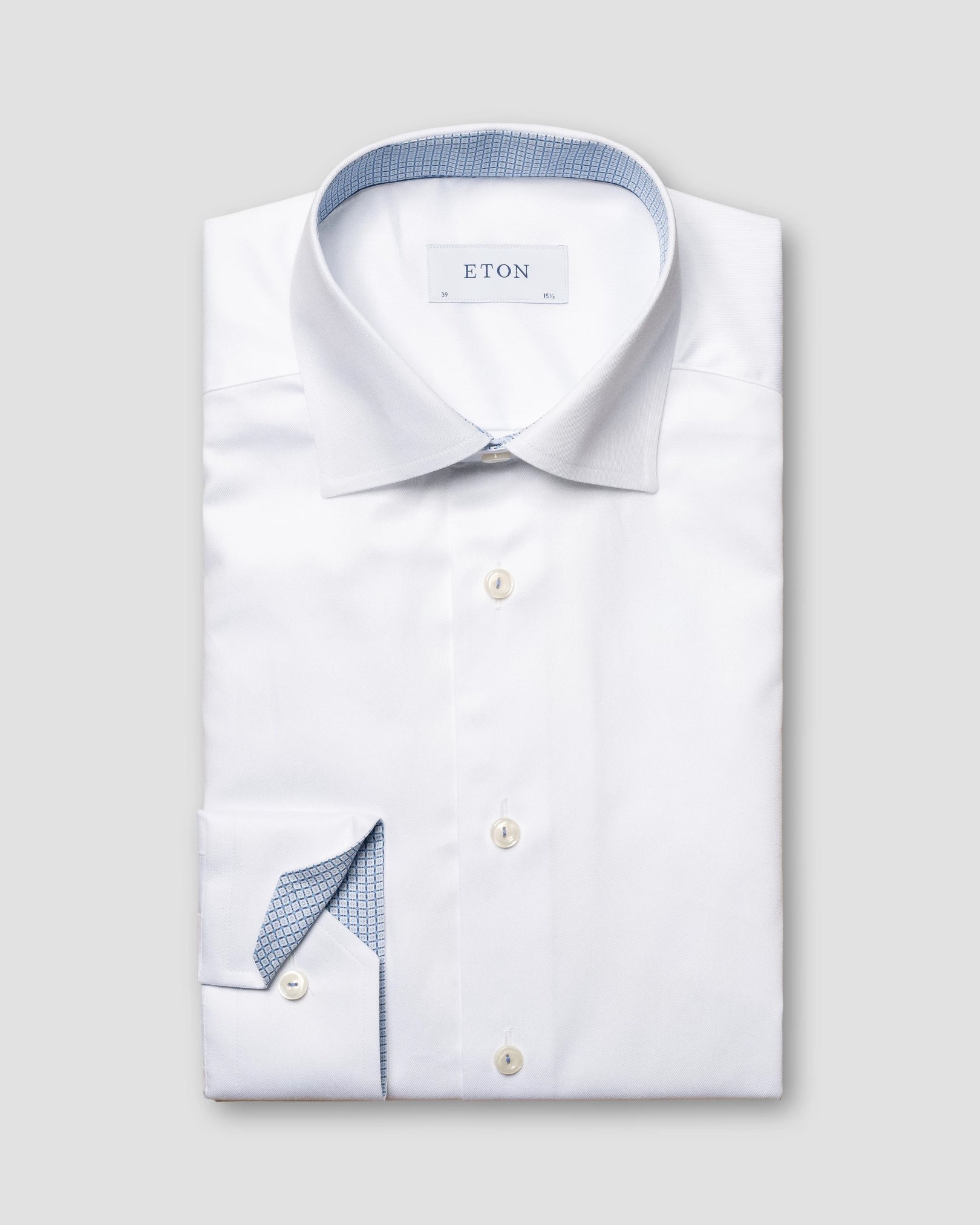 Eton - white twill stretch cut away single slim