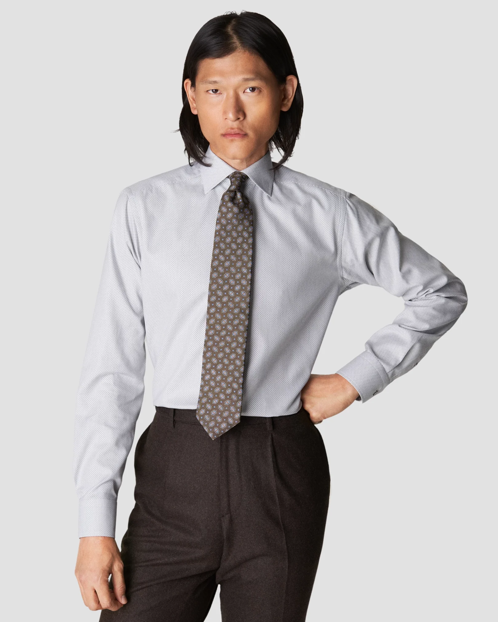 Eton - dark grey brocade