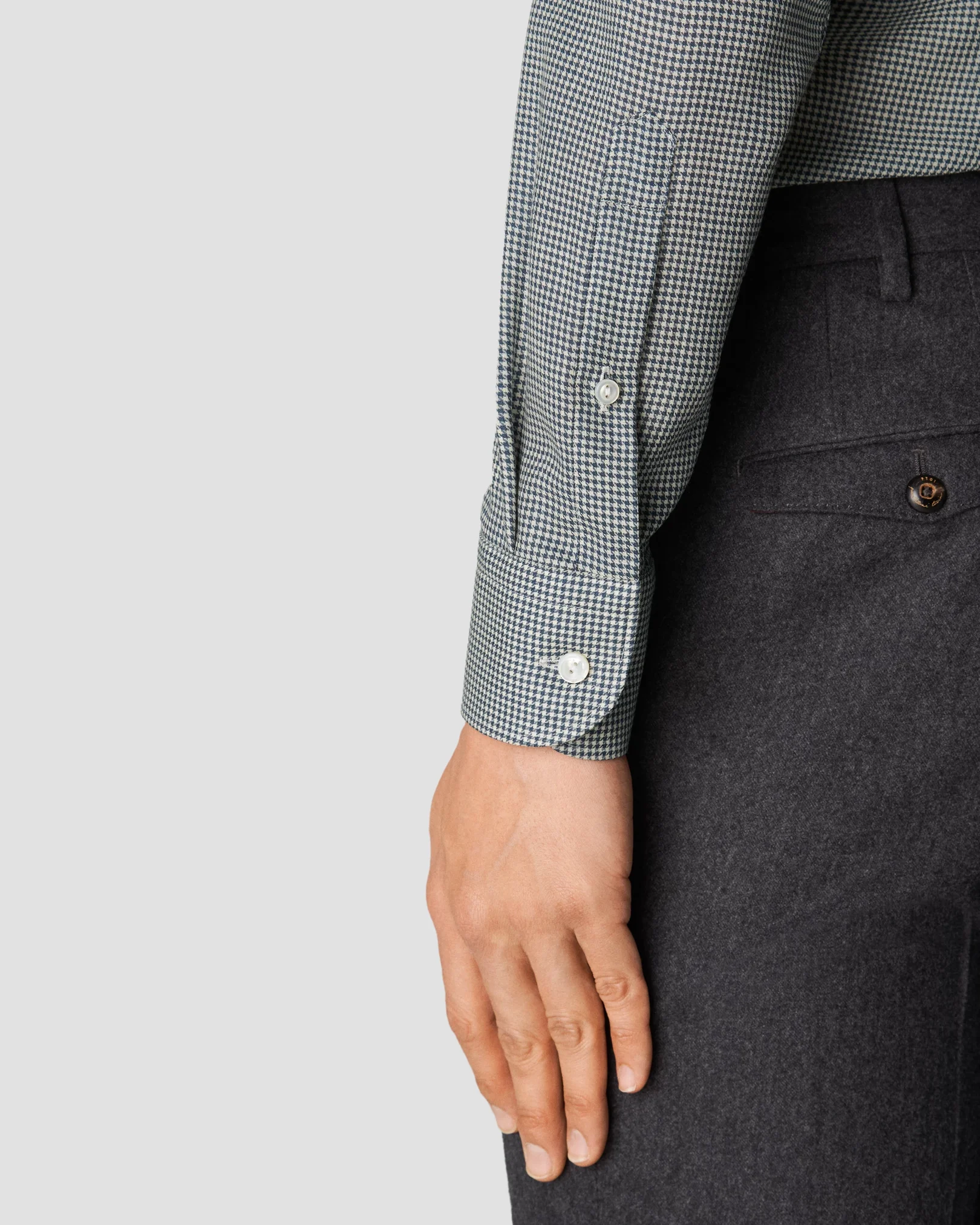 Eton - mid blue twill wide spread