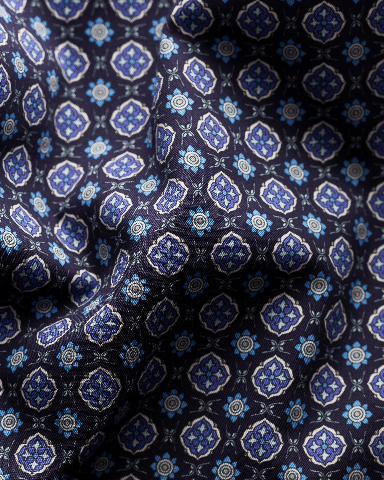 Eton - mid blue fine twill cut away