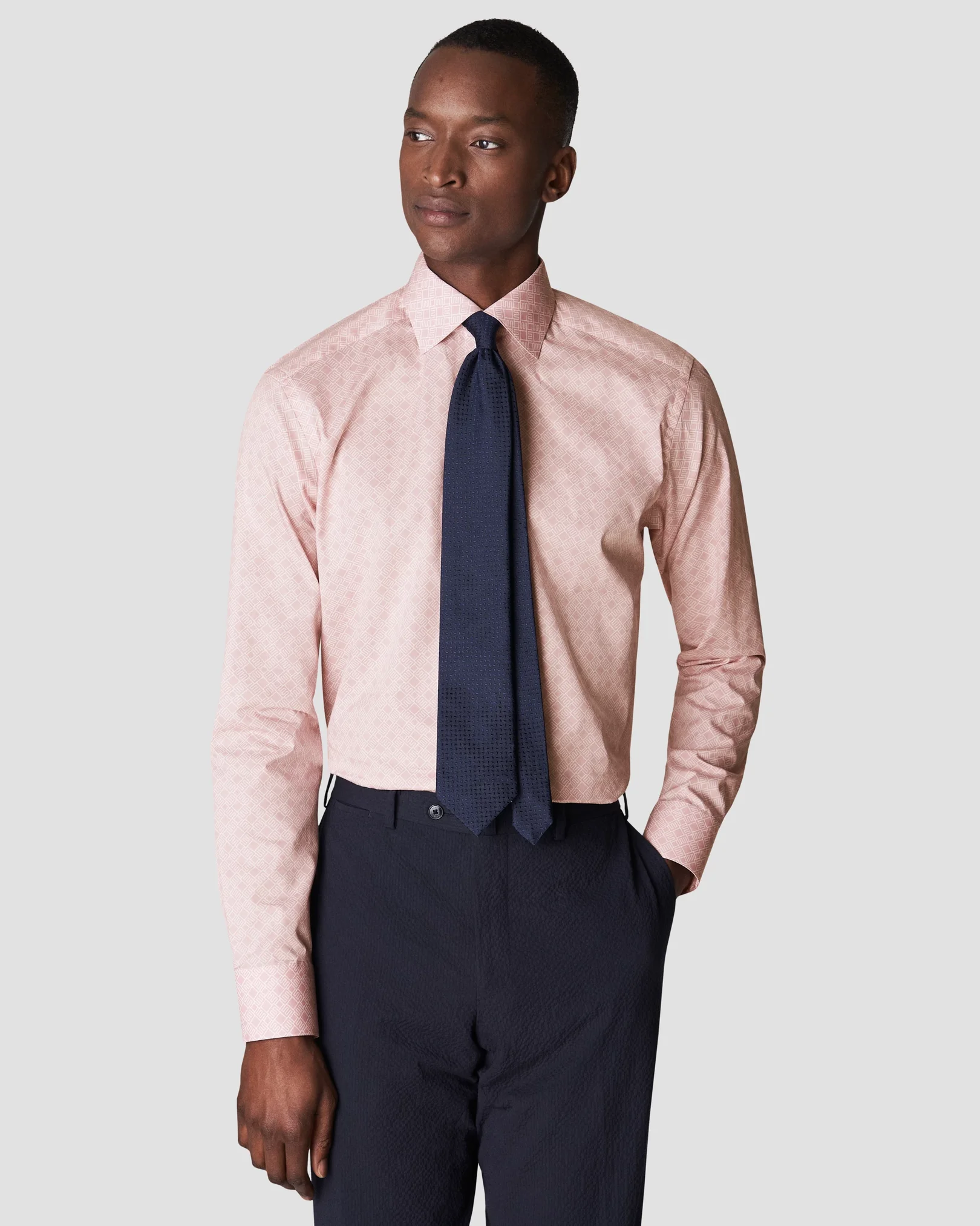Eton - pink fine twill cutaway e print