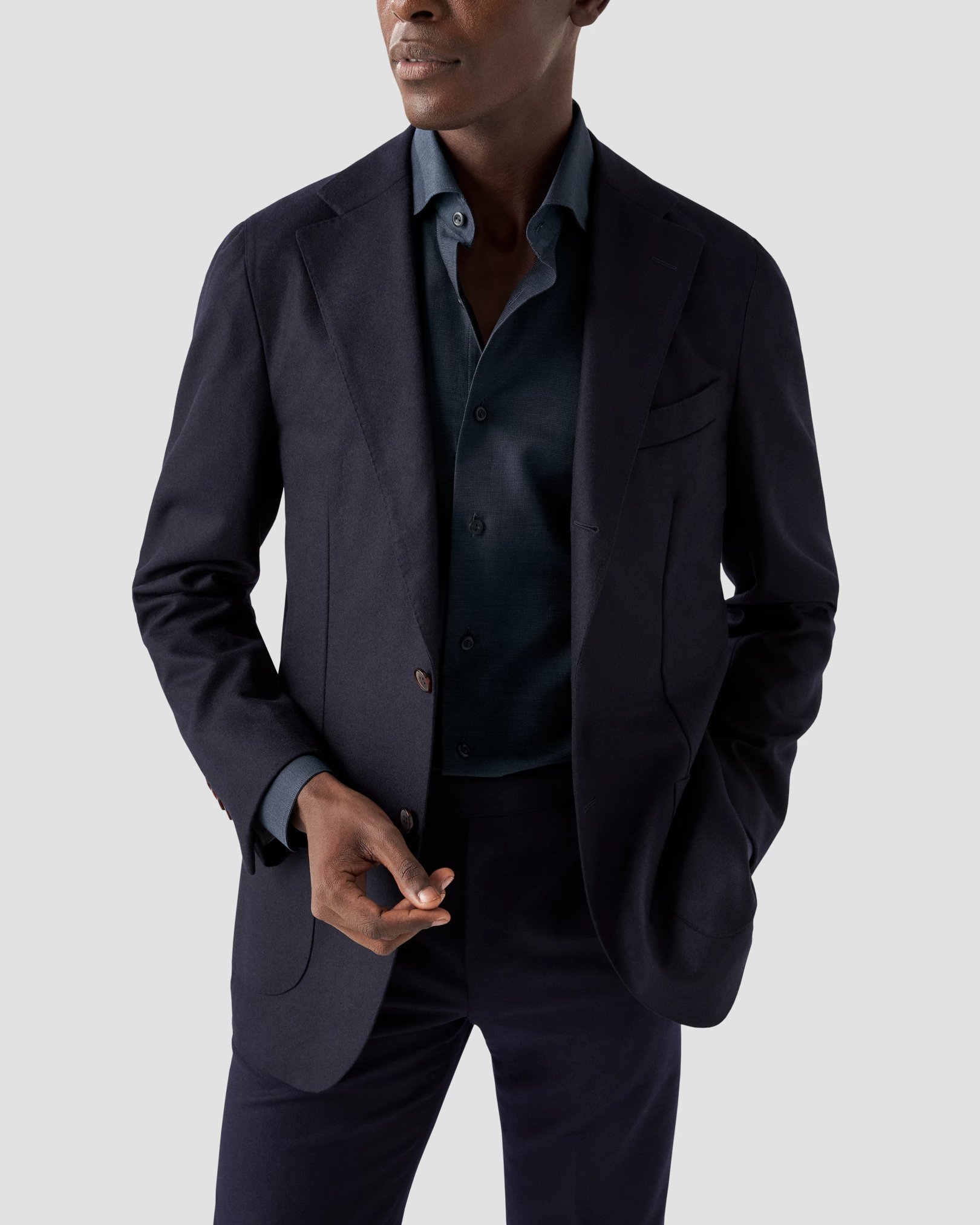 Eton - navy blue wide spread signature twill