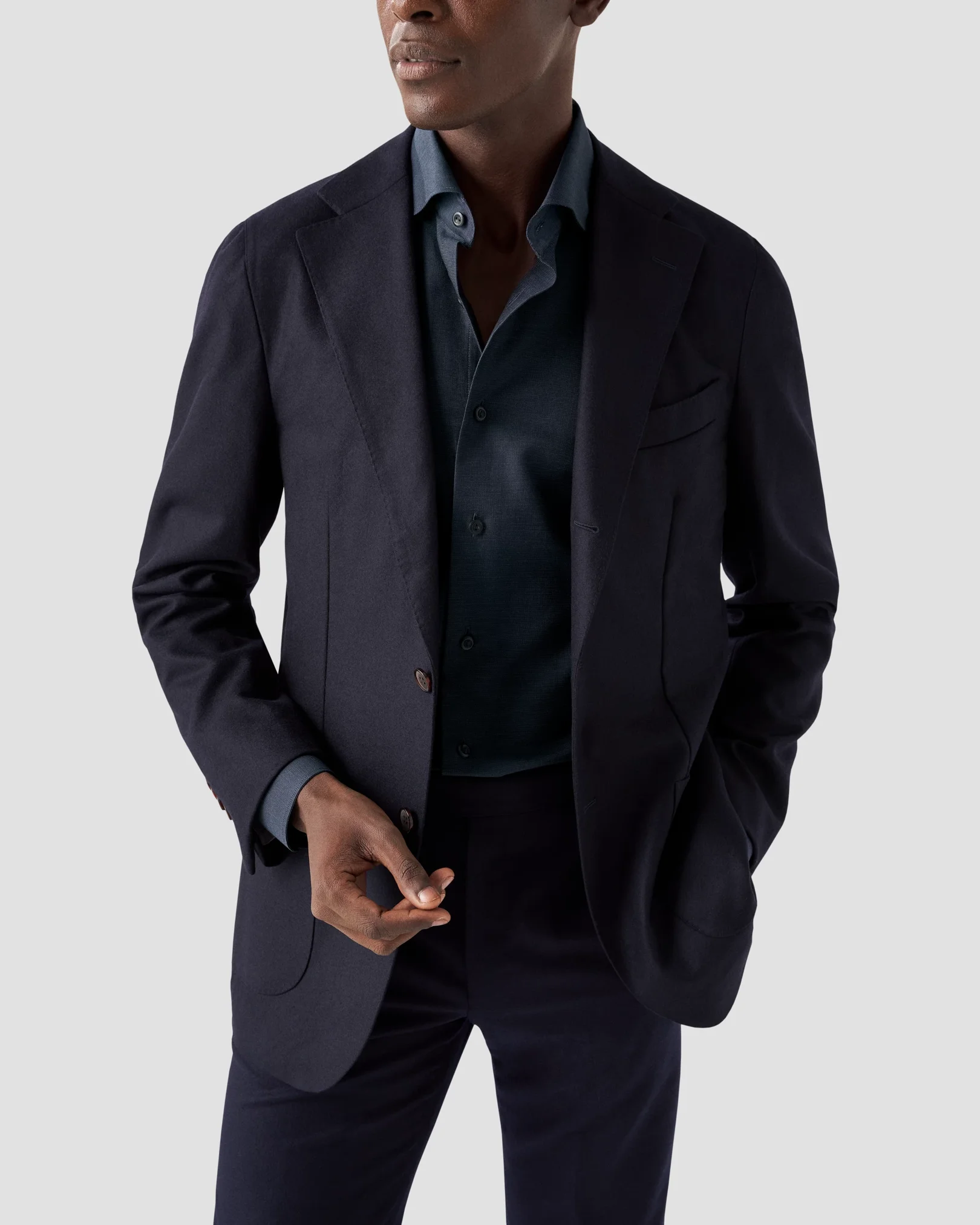 Eton - navy blue wide spread signature twill